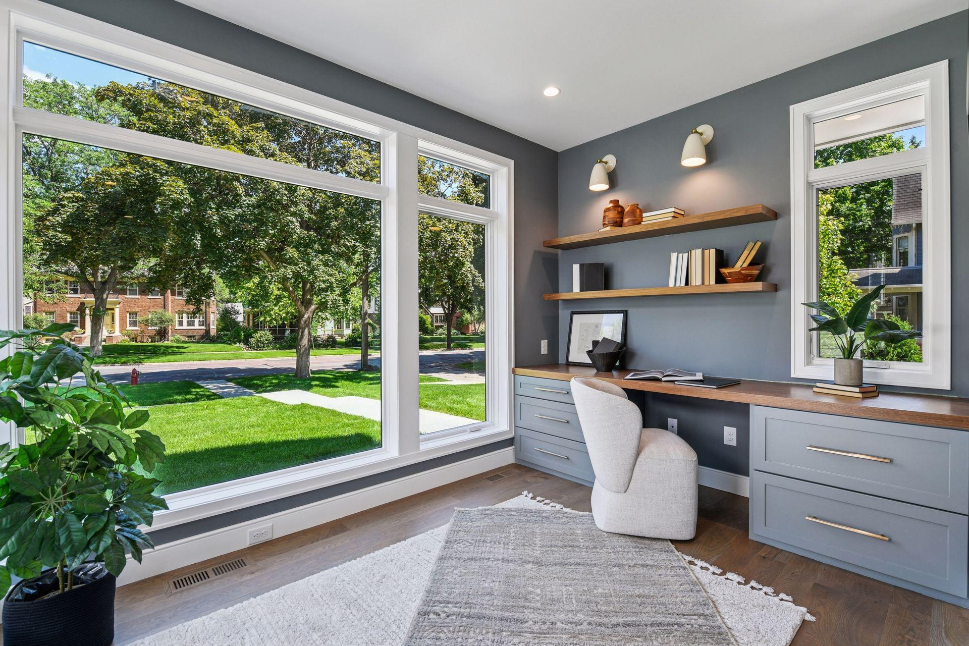 1984 Kenwood Parkway