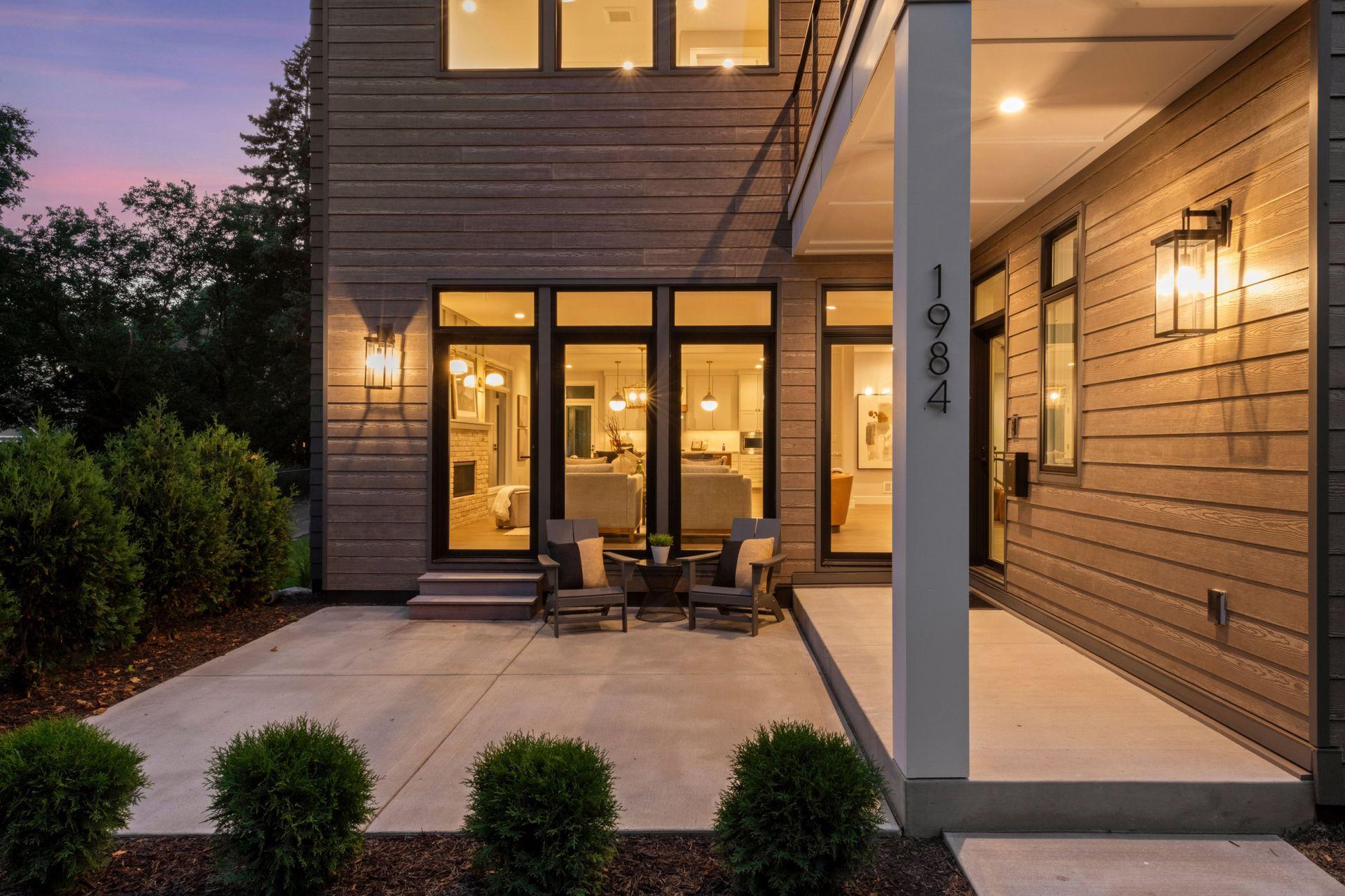 1984 Kenwood Parkway