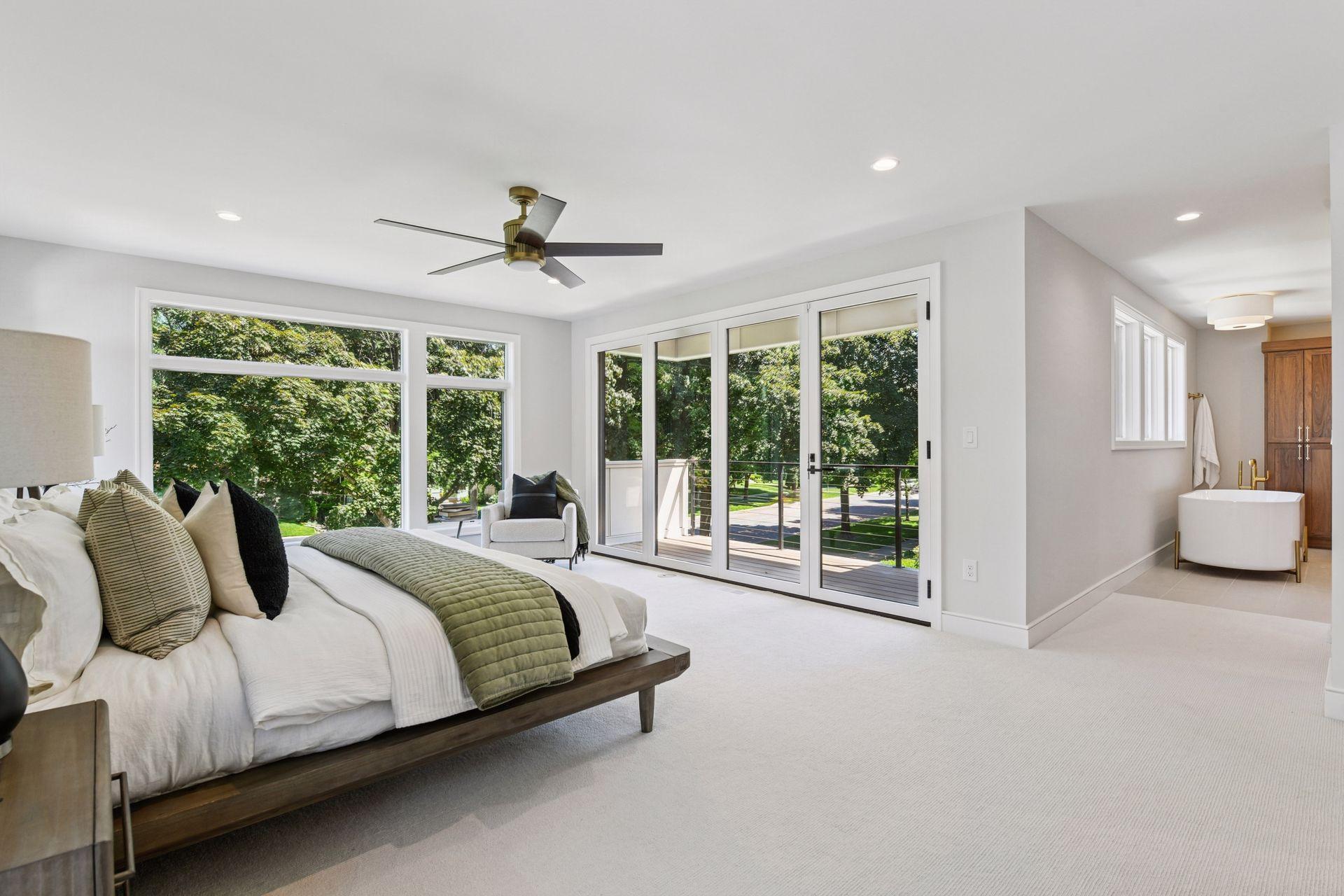 1984 Kenwood Parkway