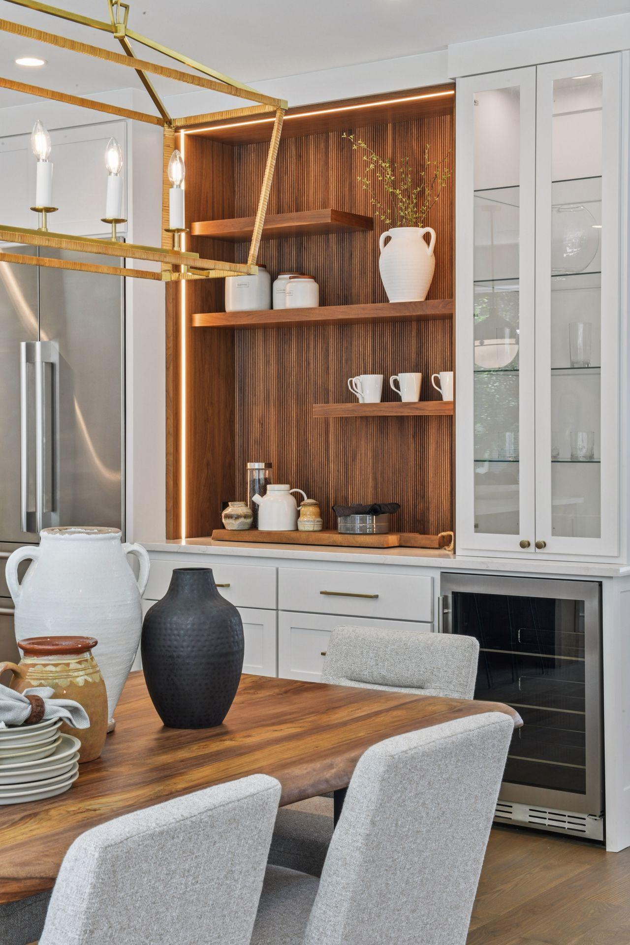 1984 Kenwood Parkway