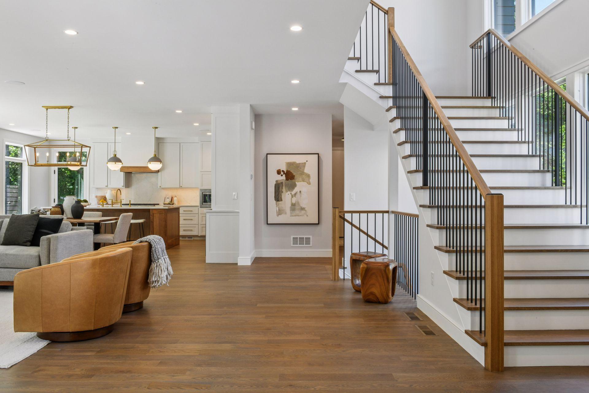 1984 Kenwood Parkway