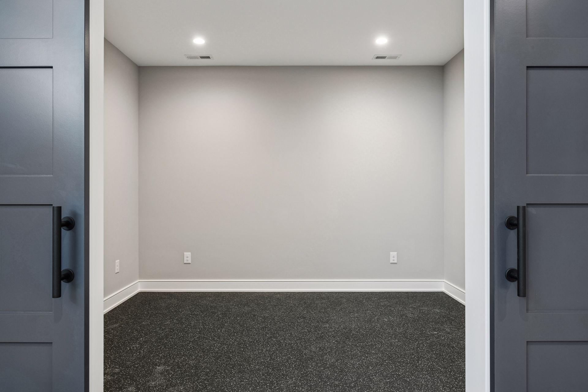 1984 Kenwood Parkway