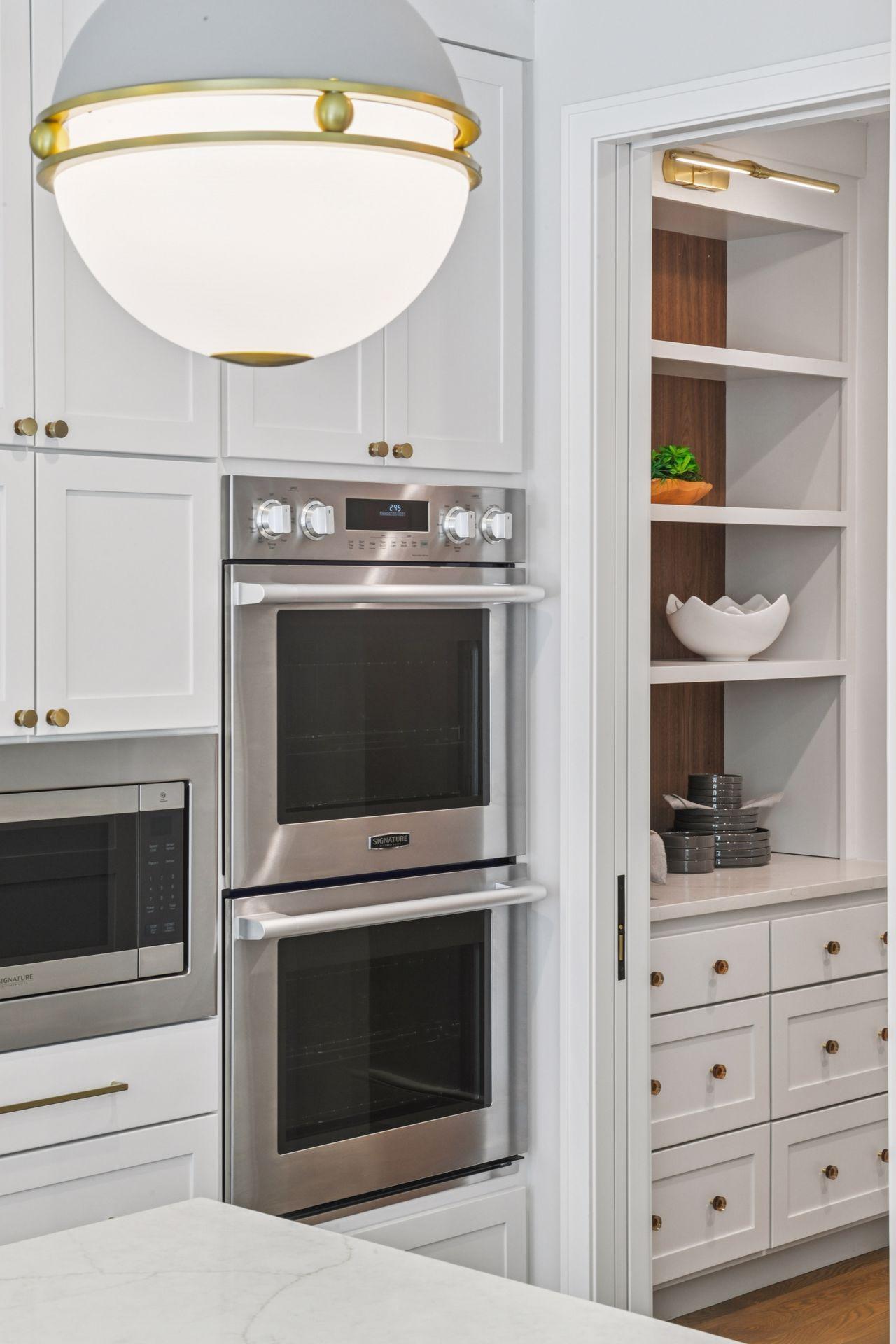 1984 Kenwood Parkway