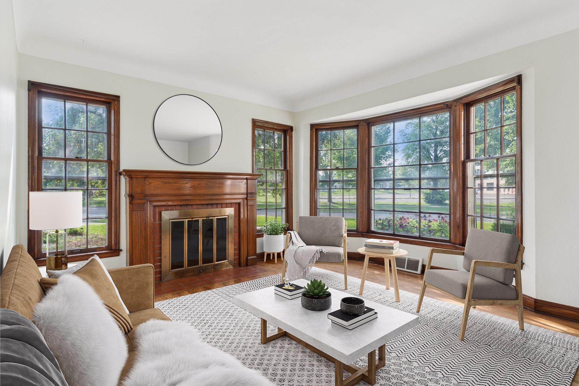 771 Wheelock Parkway W