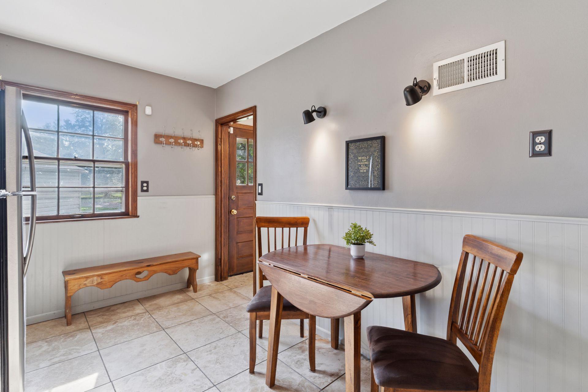 771 Wheelock Parkway W