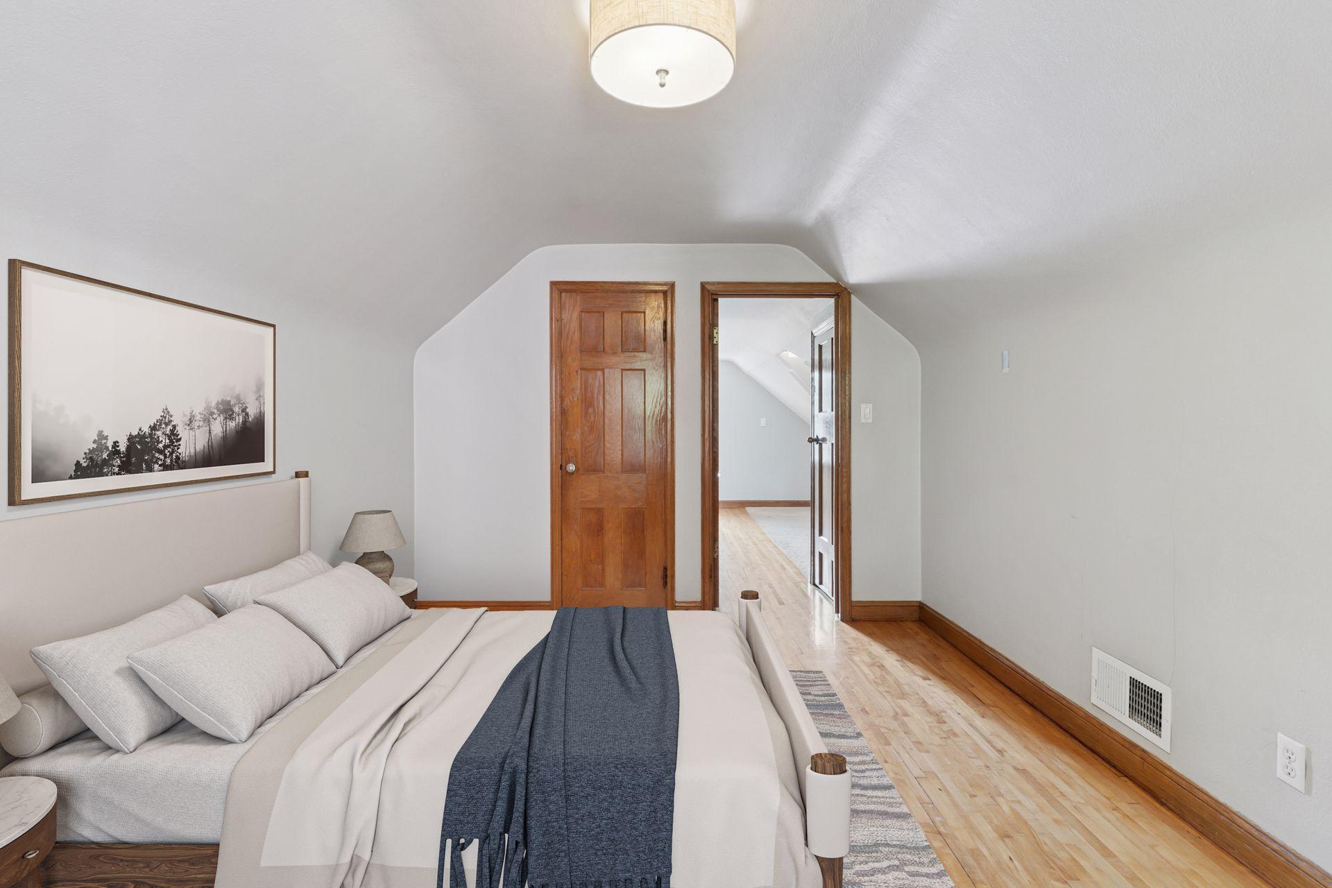 771 Wheelock Parkway W