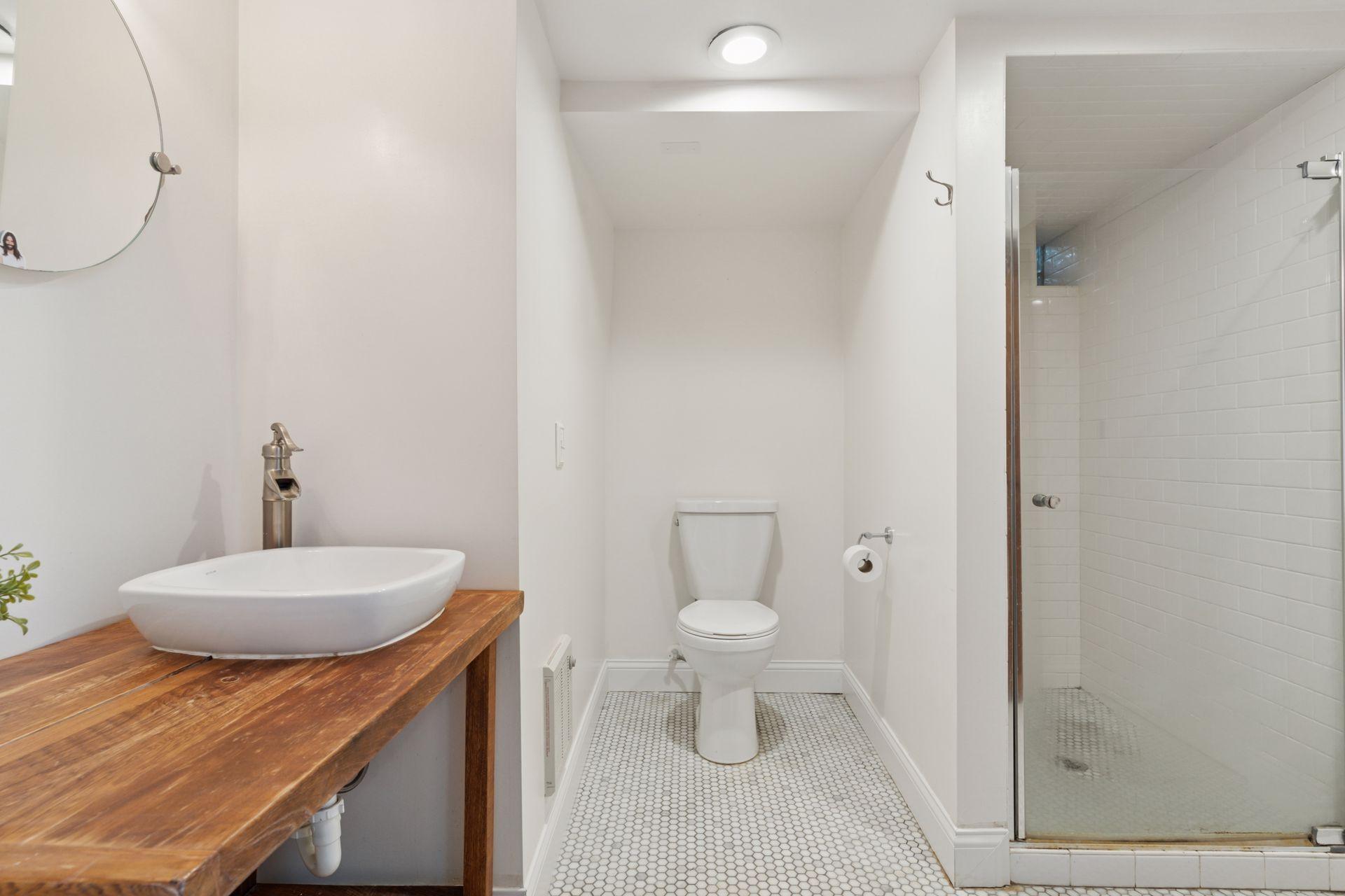 771 Wheelock Parkway W