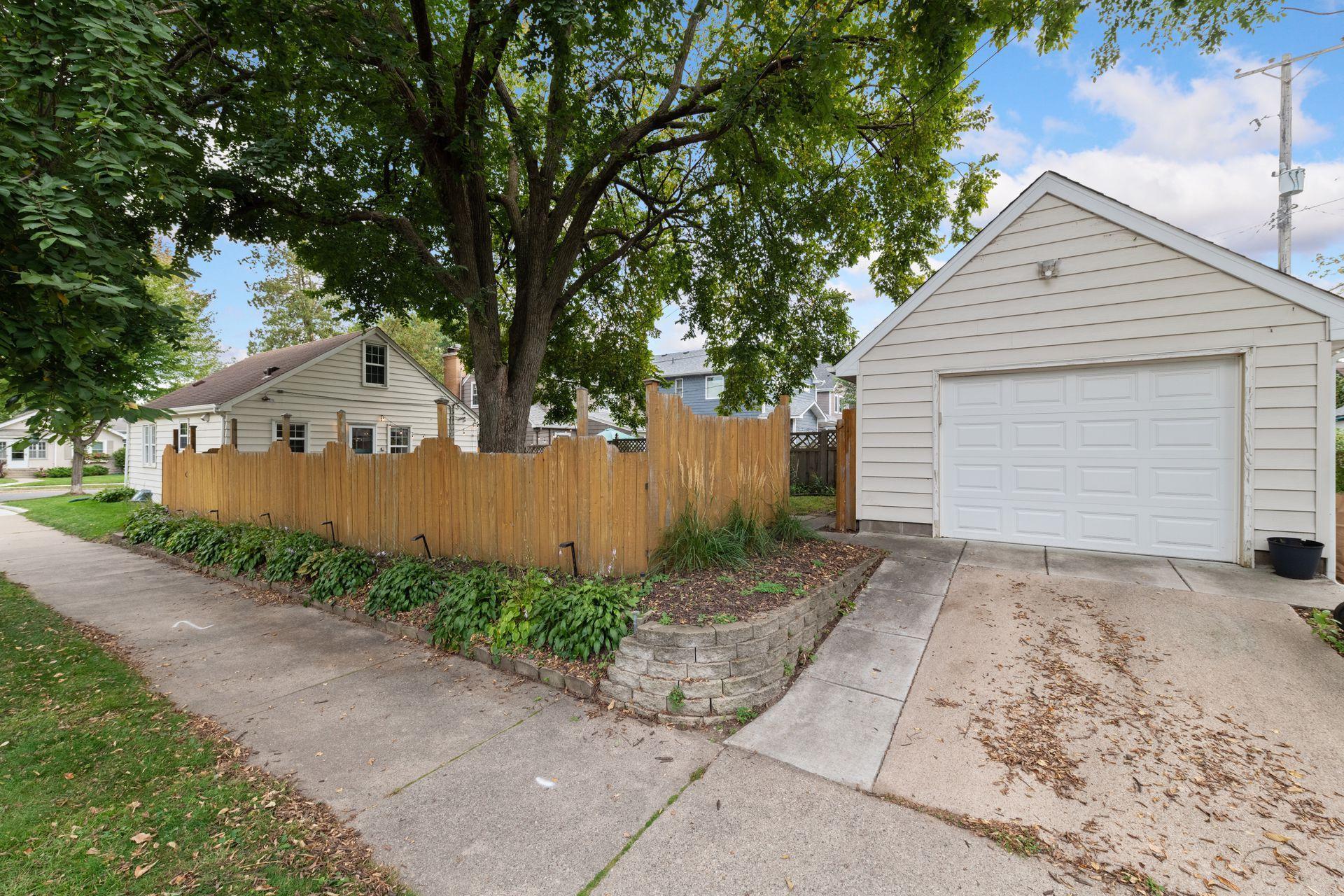 5300 Zenith Avenue S