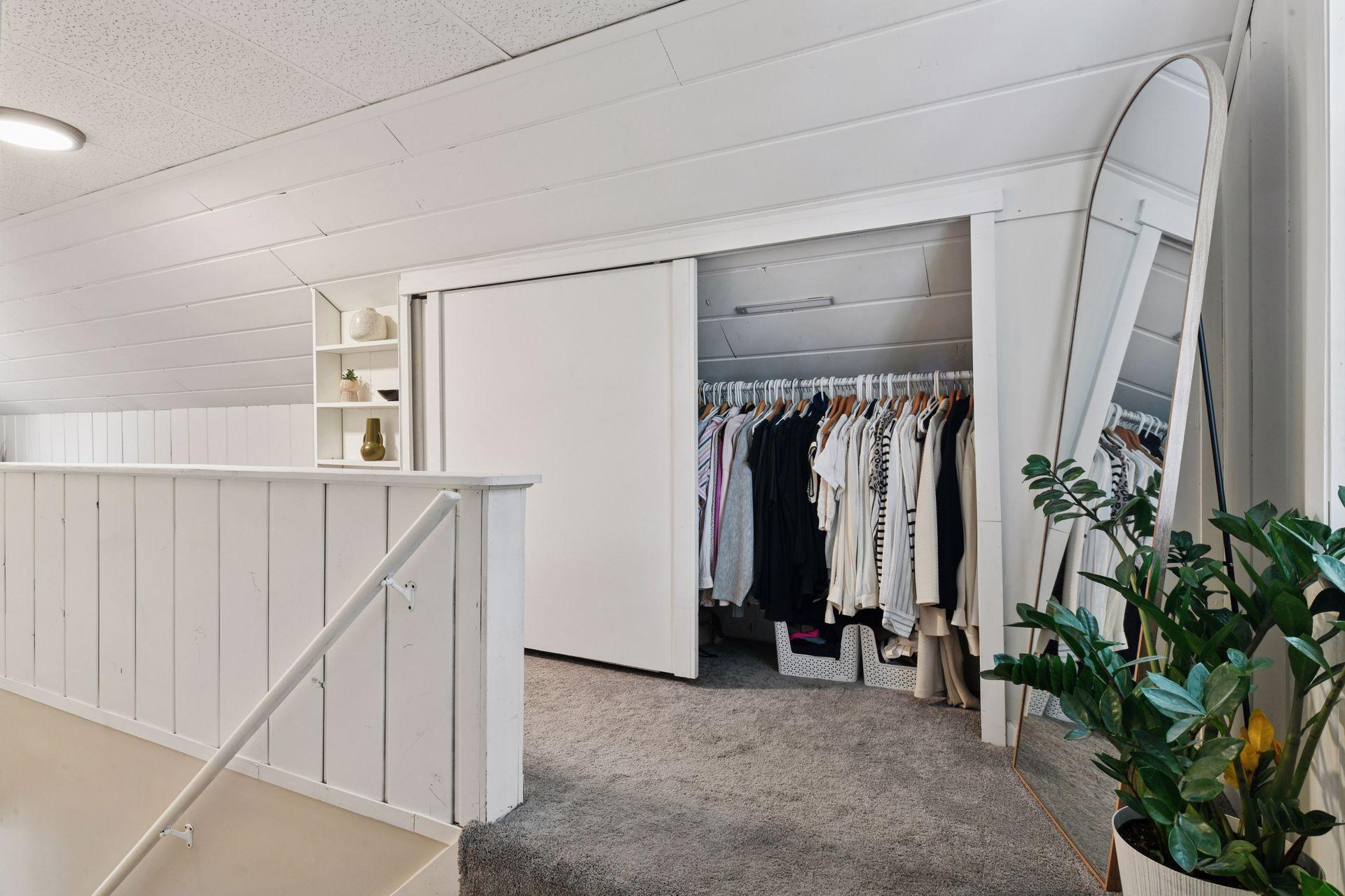 5300 Zenith Avenue S