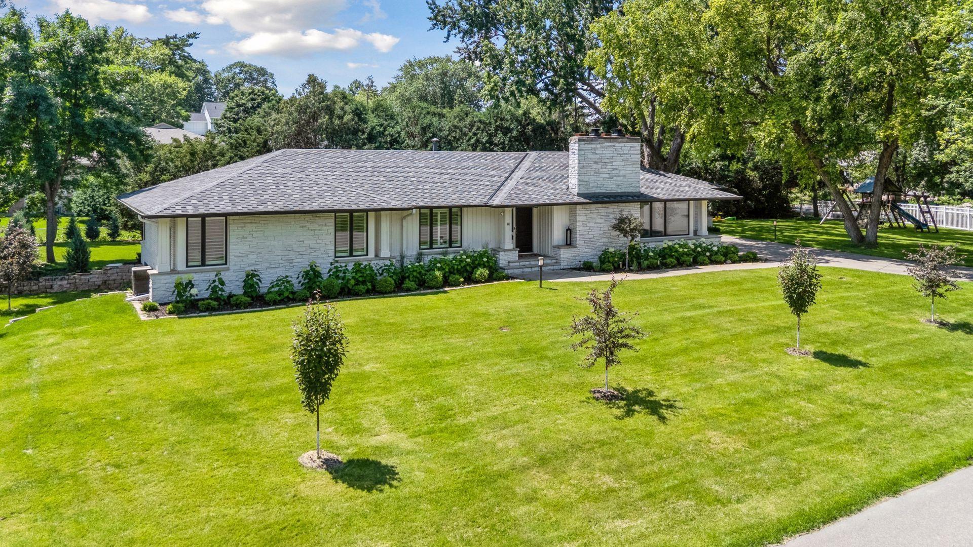 14 Woodland Road
