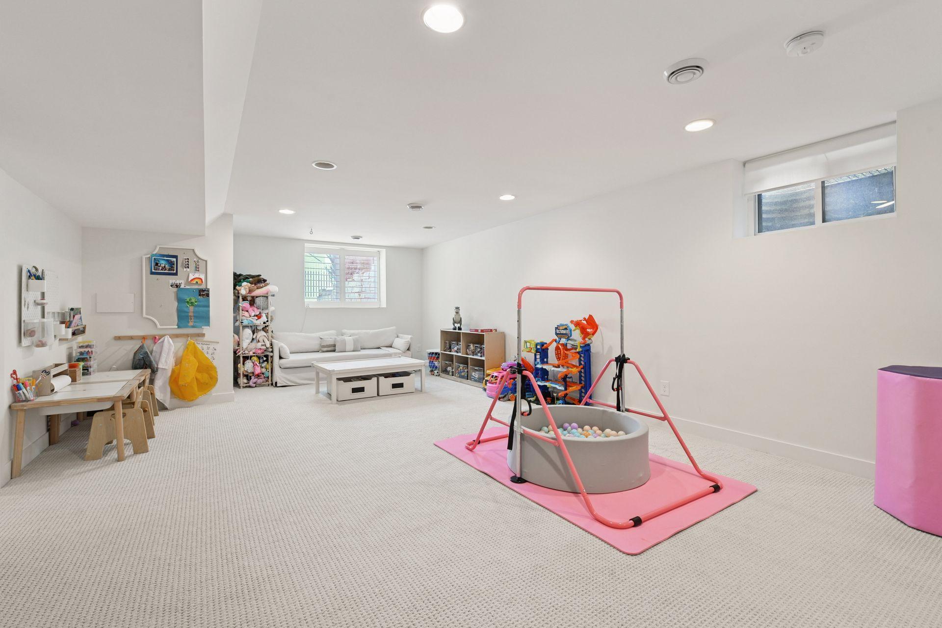 14 Woodland Road