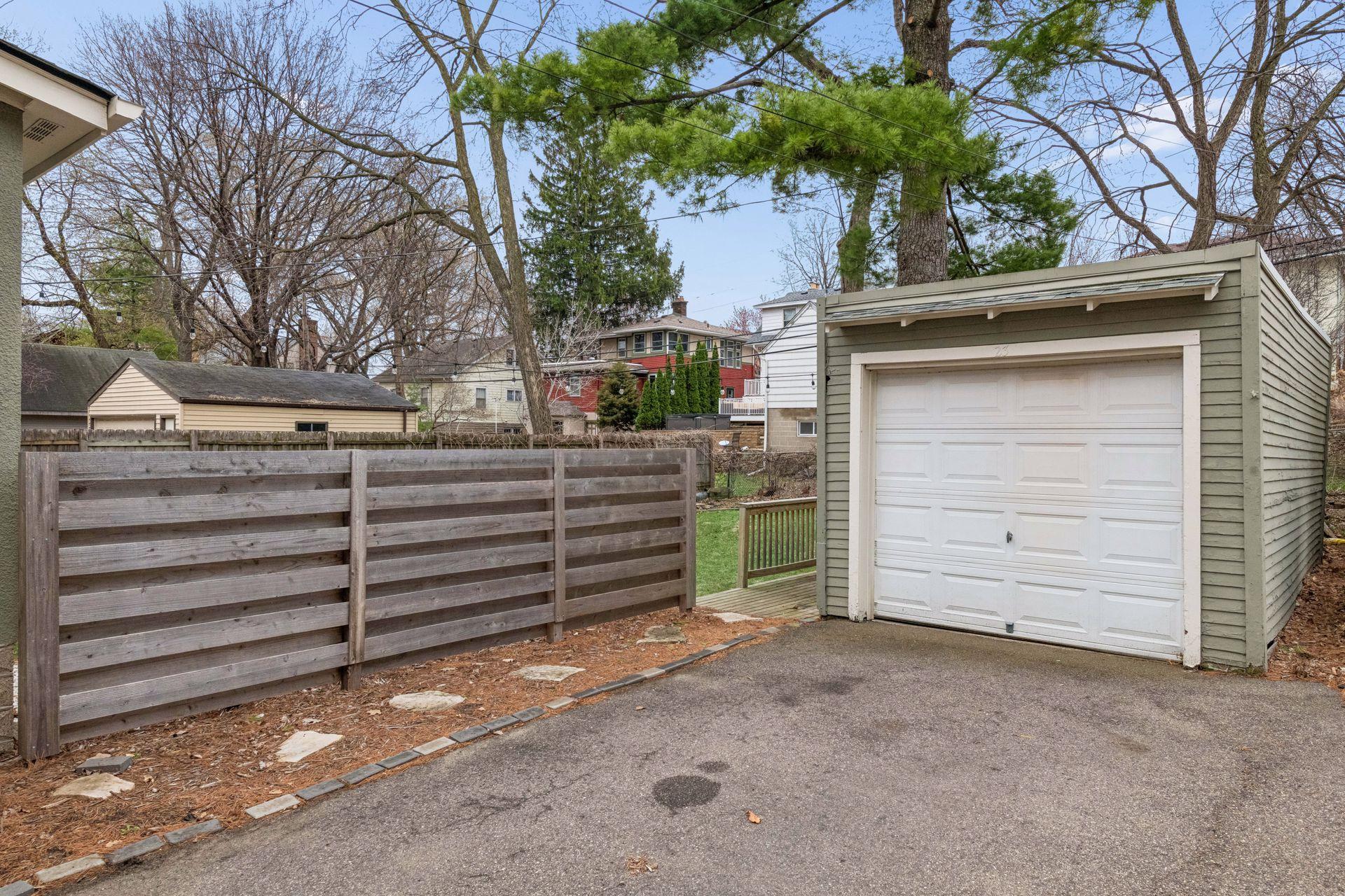 23 W 48th Street