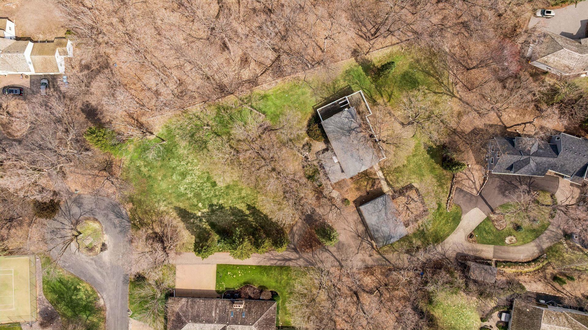 21XX Huntington Point Road E