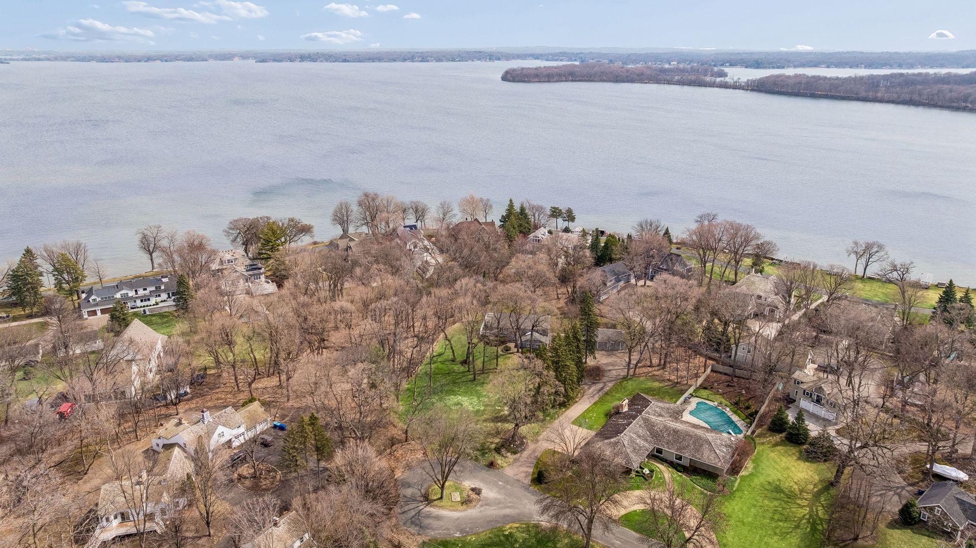 21XX Huntington Point Road E