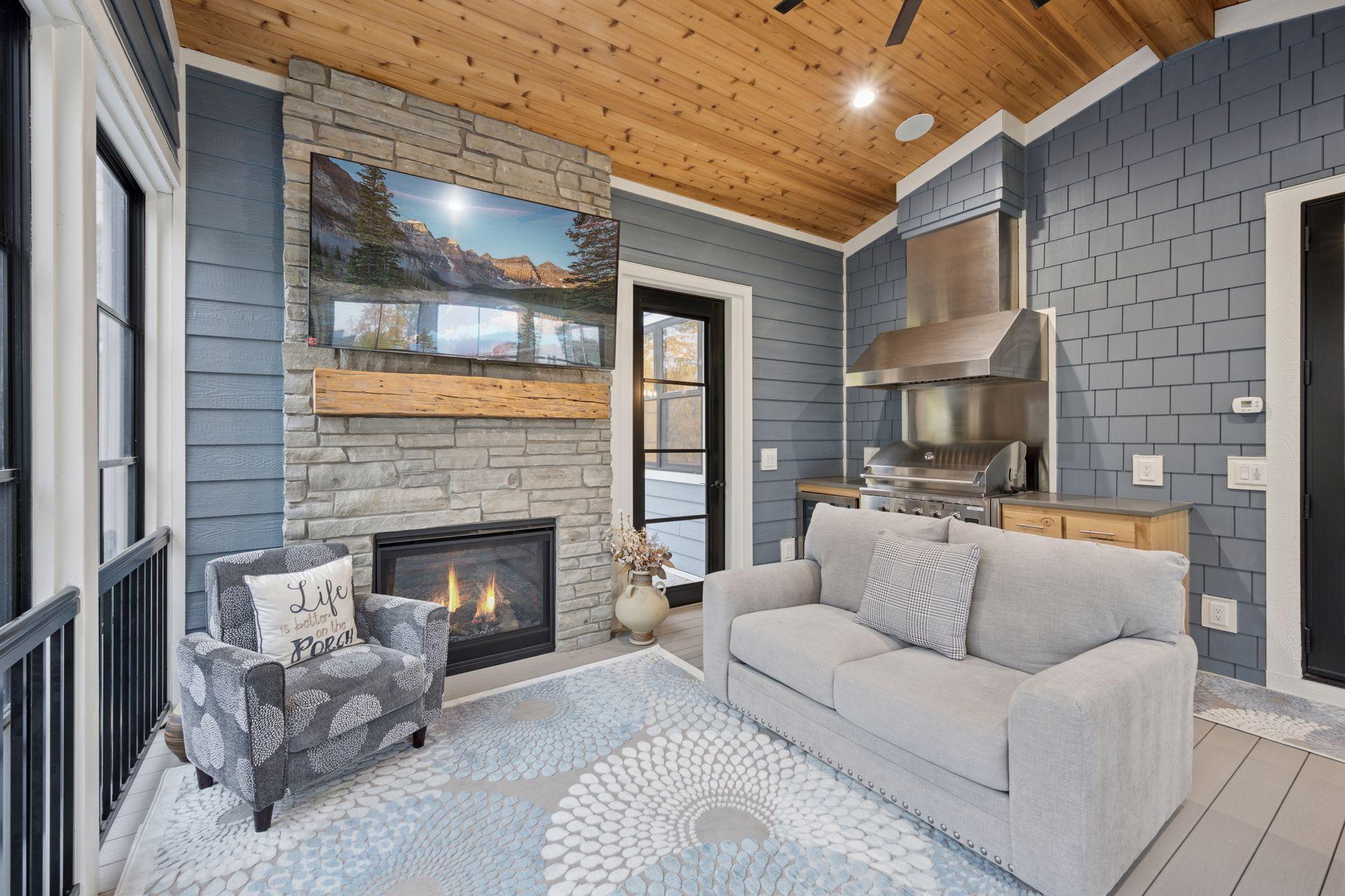 3734 Woodland Cove Parkway