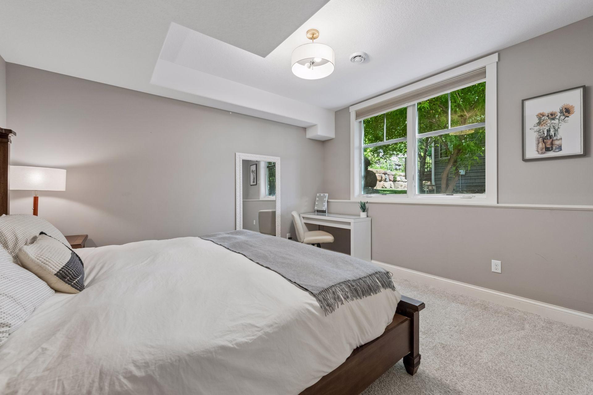 5140 Greenwood Circle