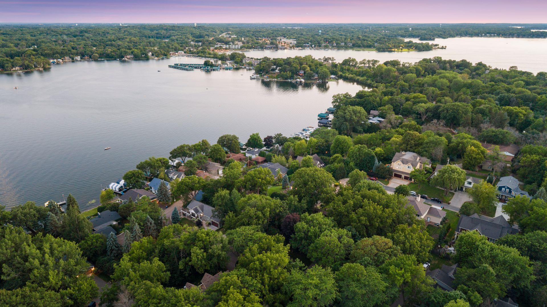 5140 Greenwood Circle