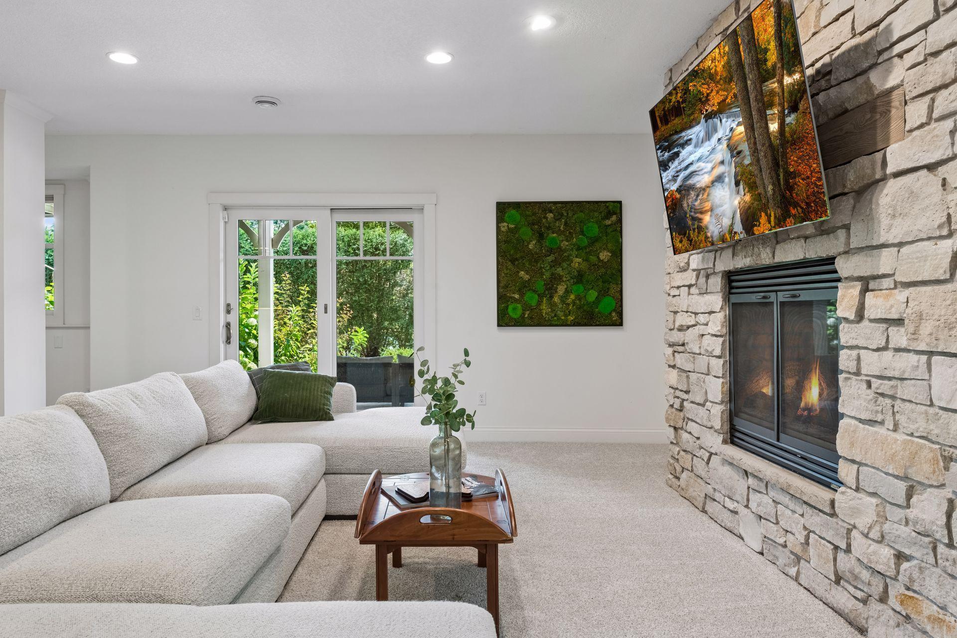 5140 Greenwood Circle