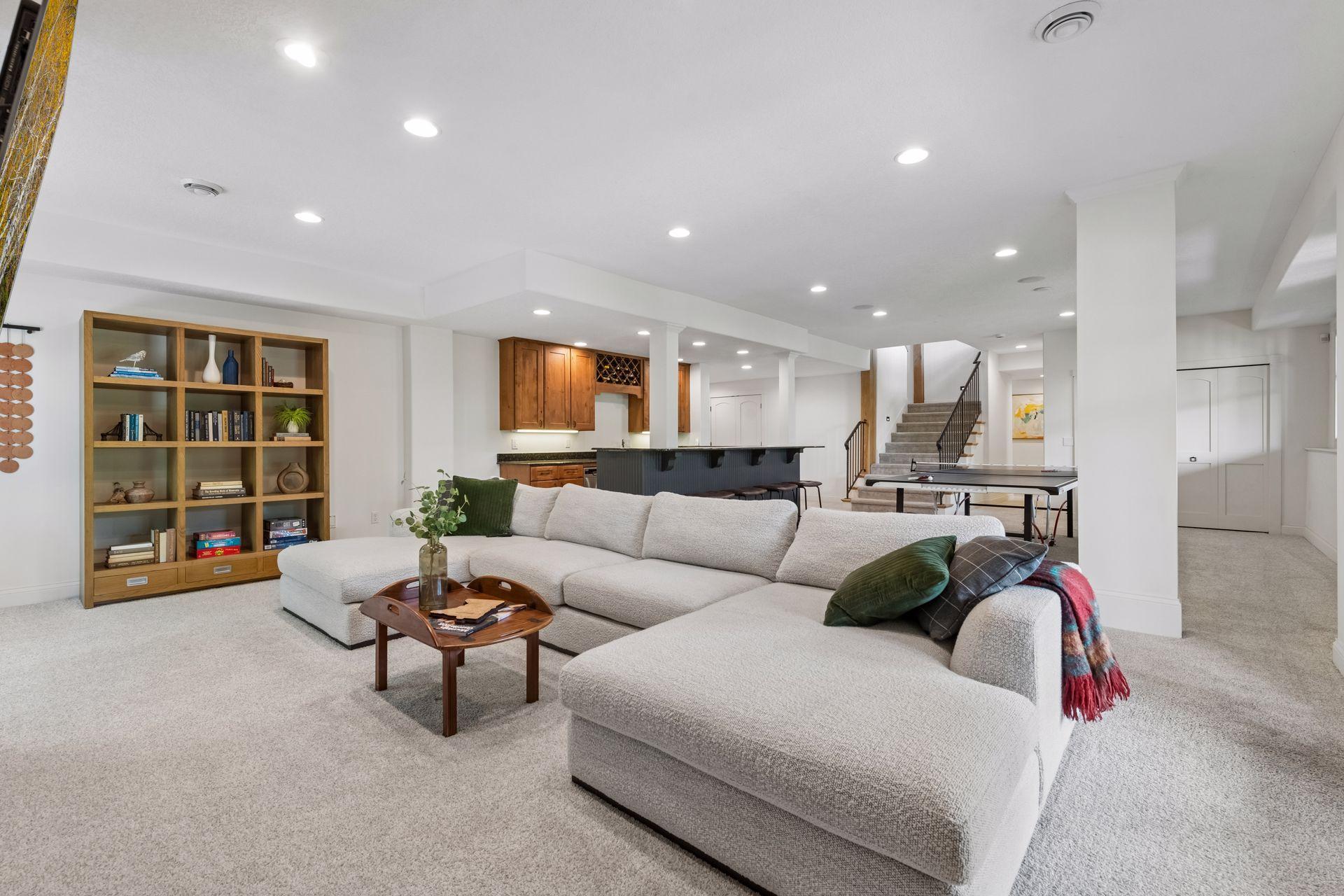 5140 Greenwood Circle