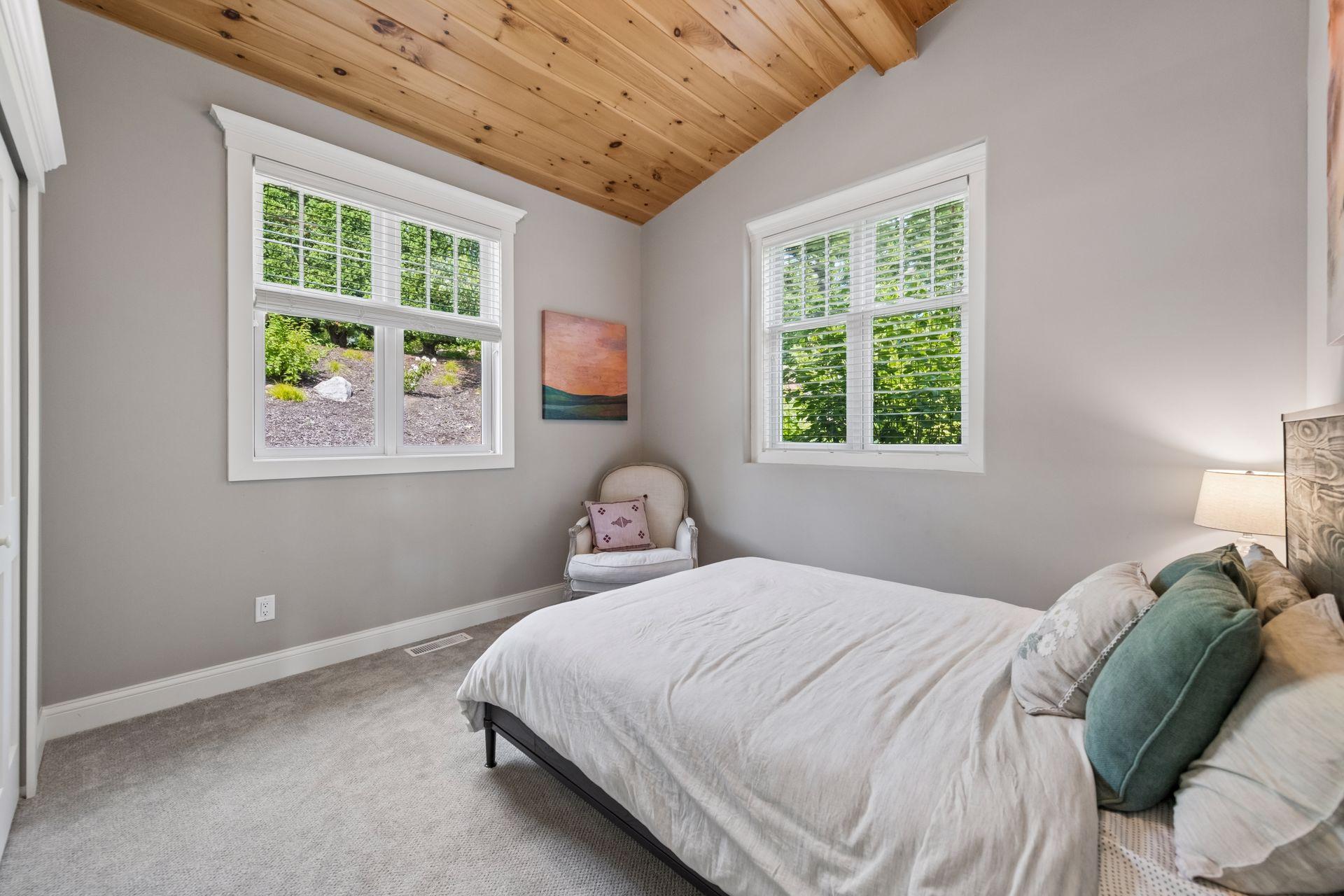 5140 Greenwood Circle