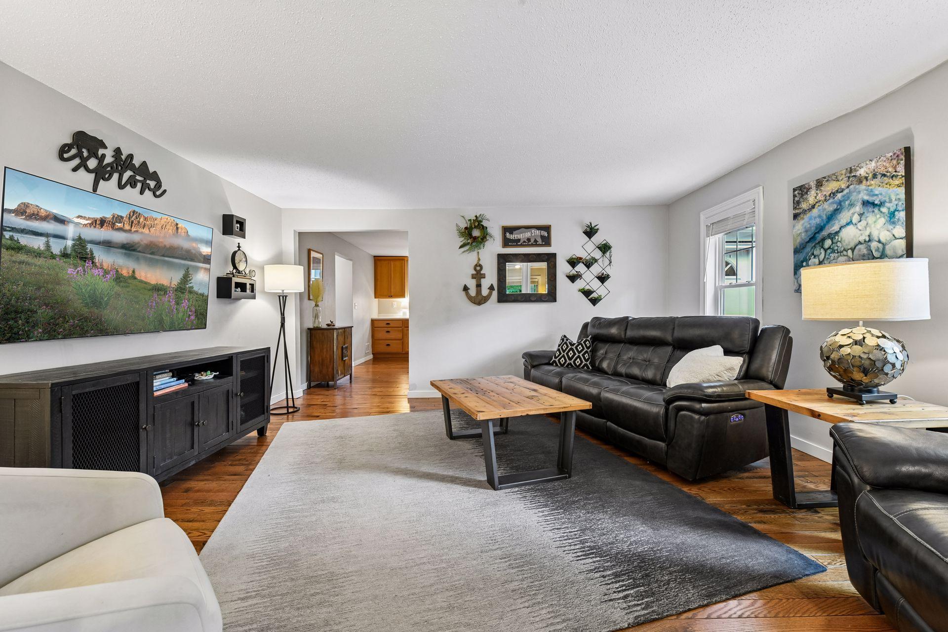 21175 Minnetonka Boulevard