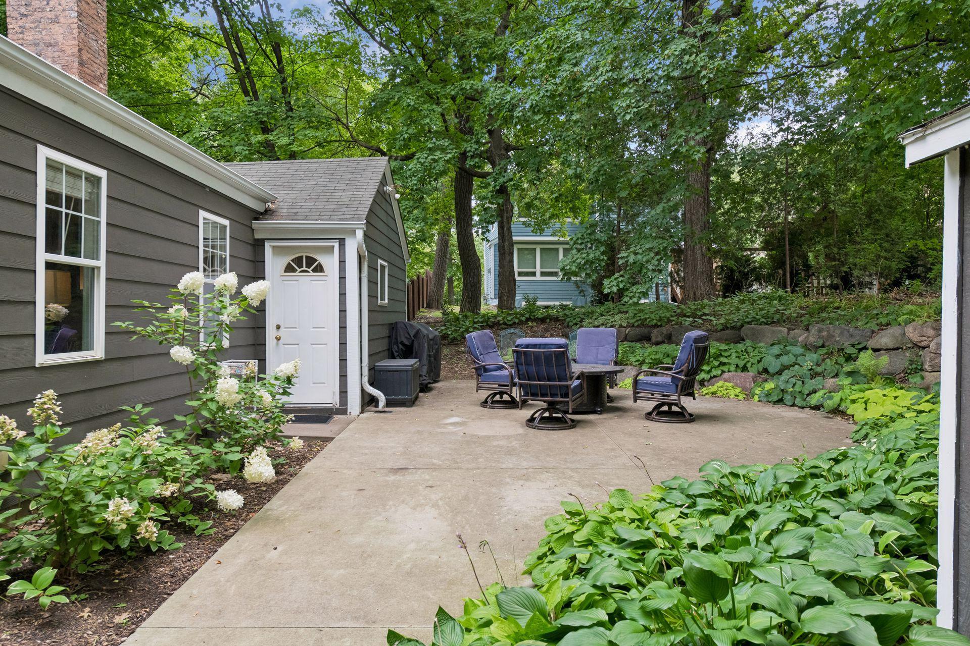 21175 Minnetonka Boulevard
