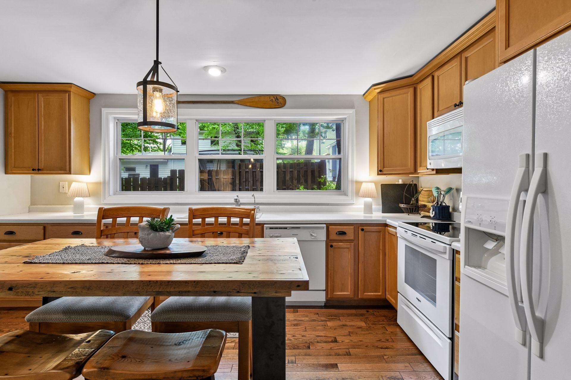 21175 Minnetonka Boulevard
