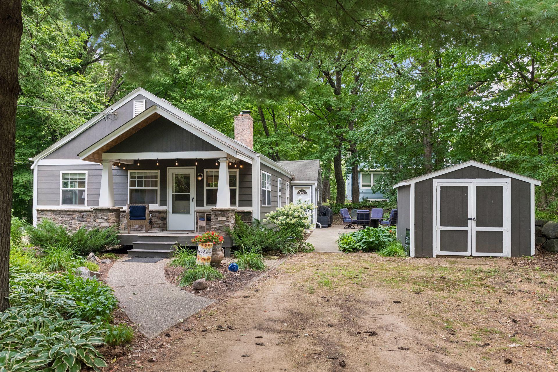 21175 Minnetonka Boulevard