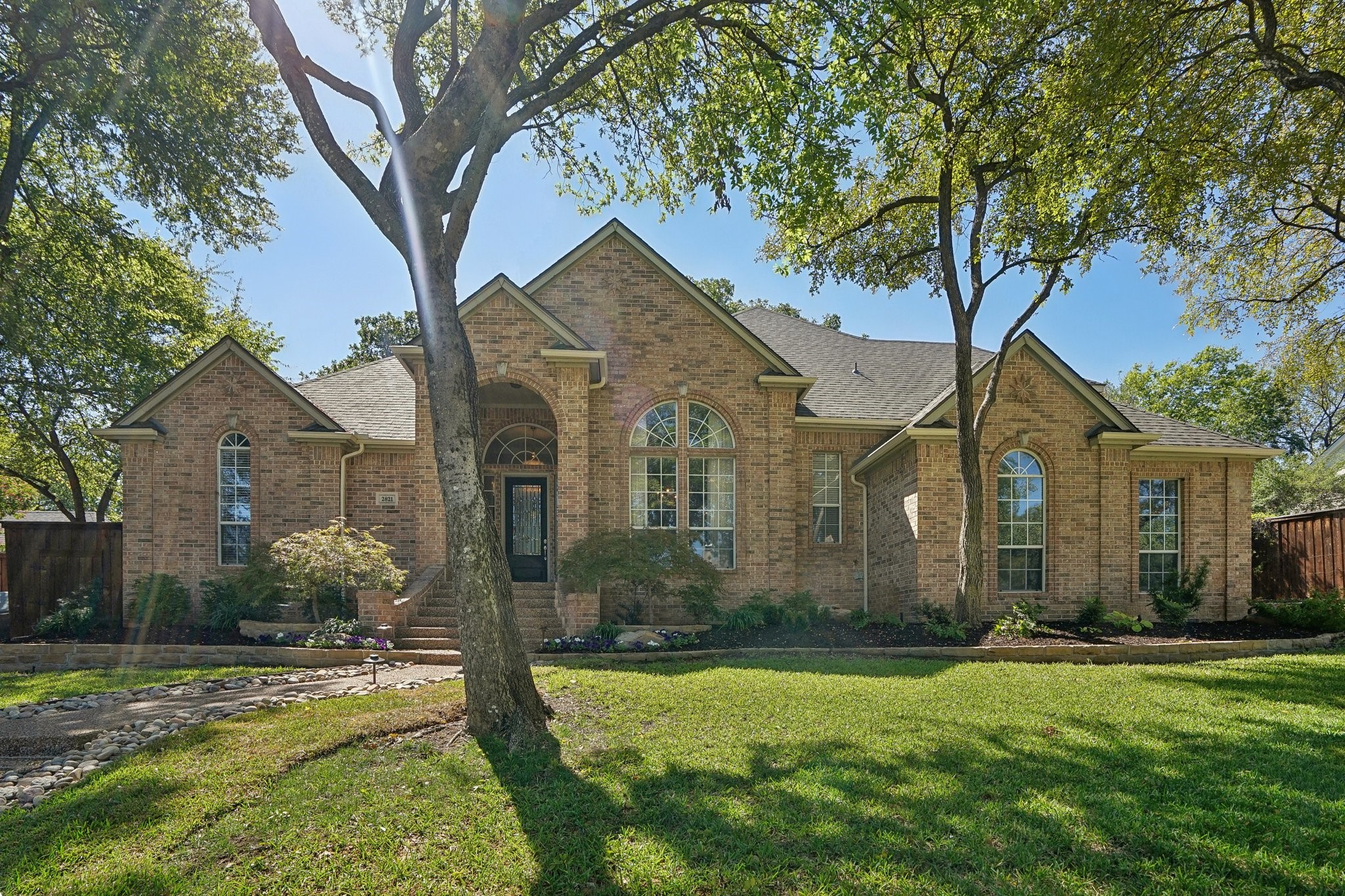 2821 Kingswood Drive