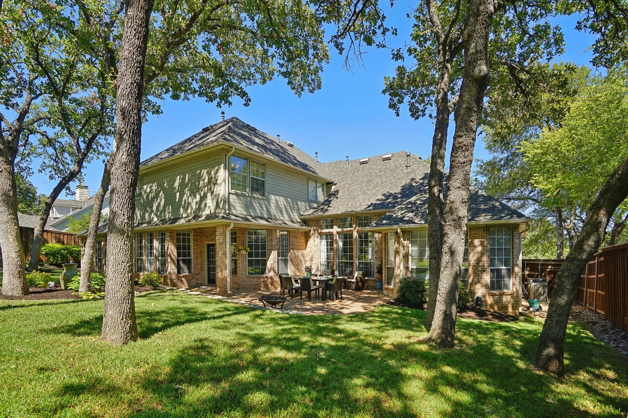 2821 Kingswood Drive