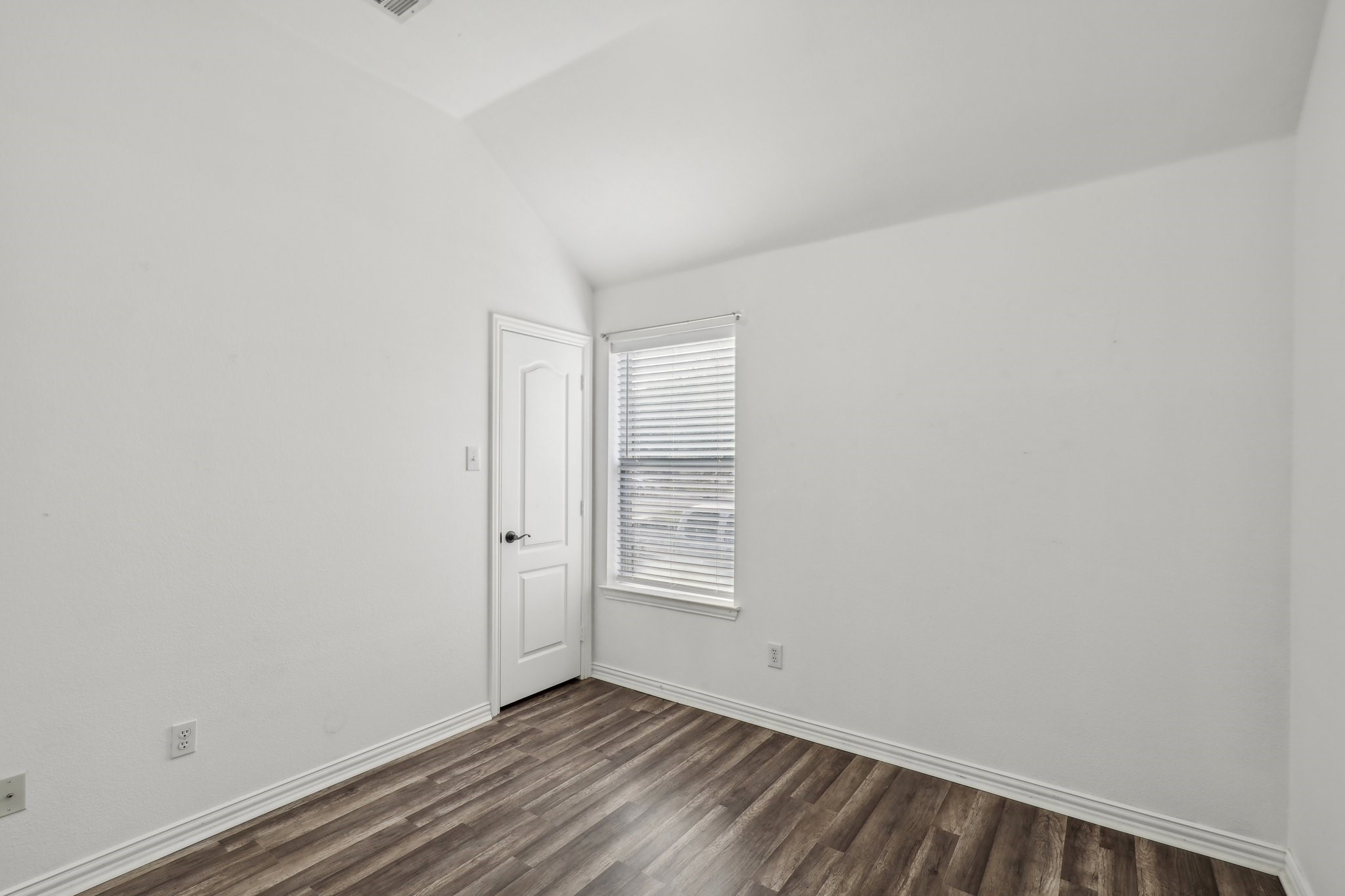 1122 Caroline Drive