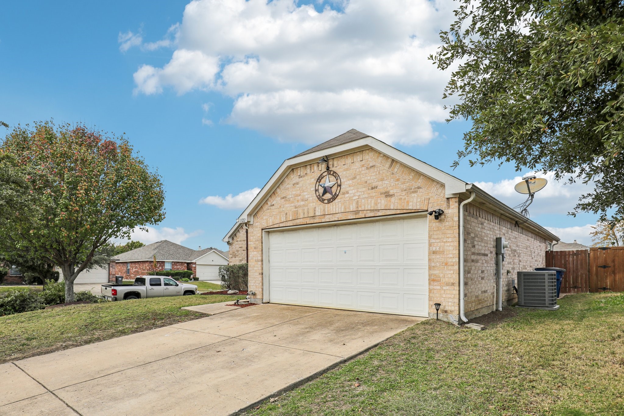 1122 Caroline Drive