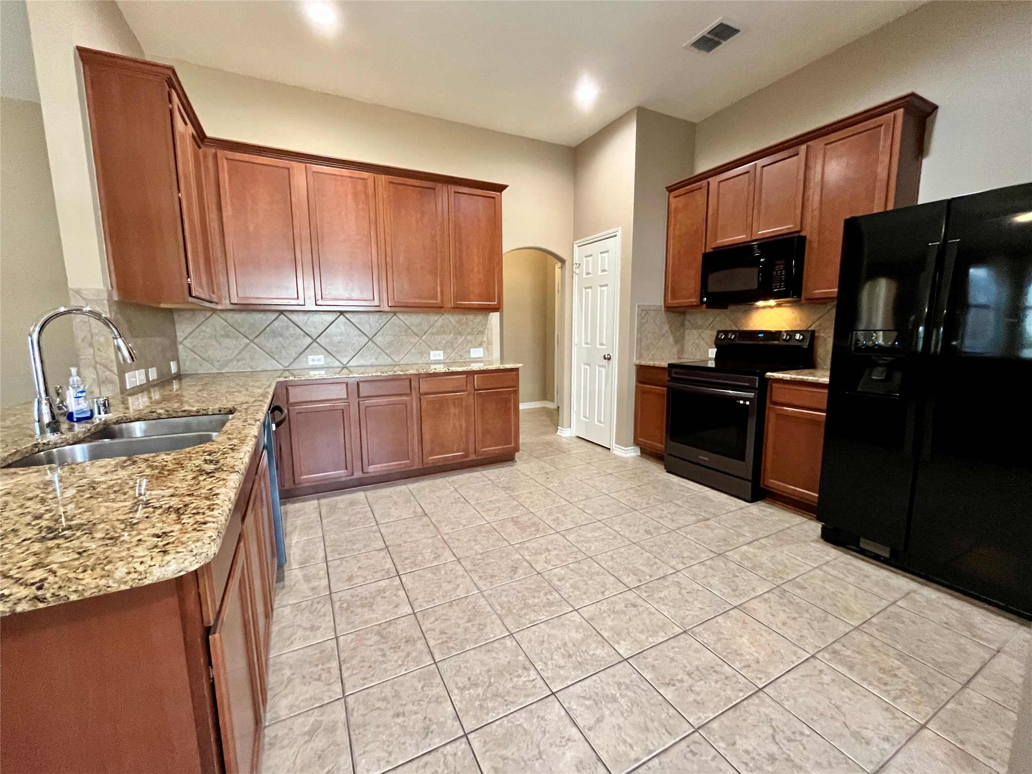 3504 Northpointe Drive