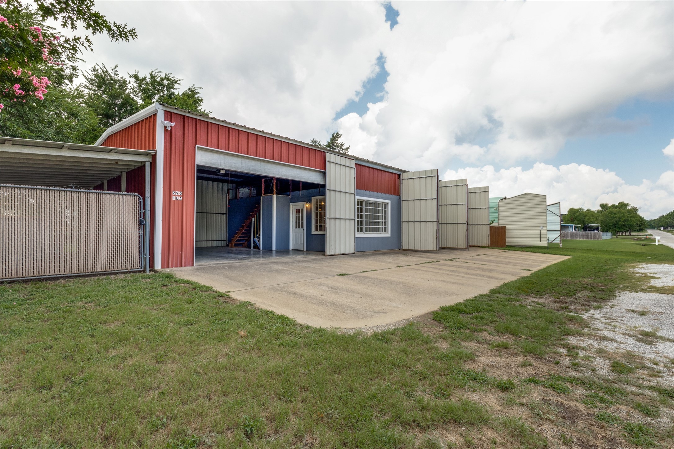 290 Ila Drive
