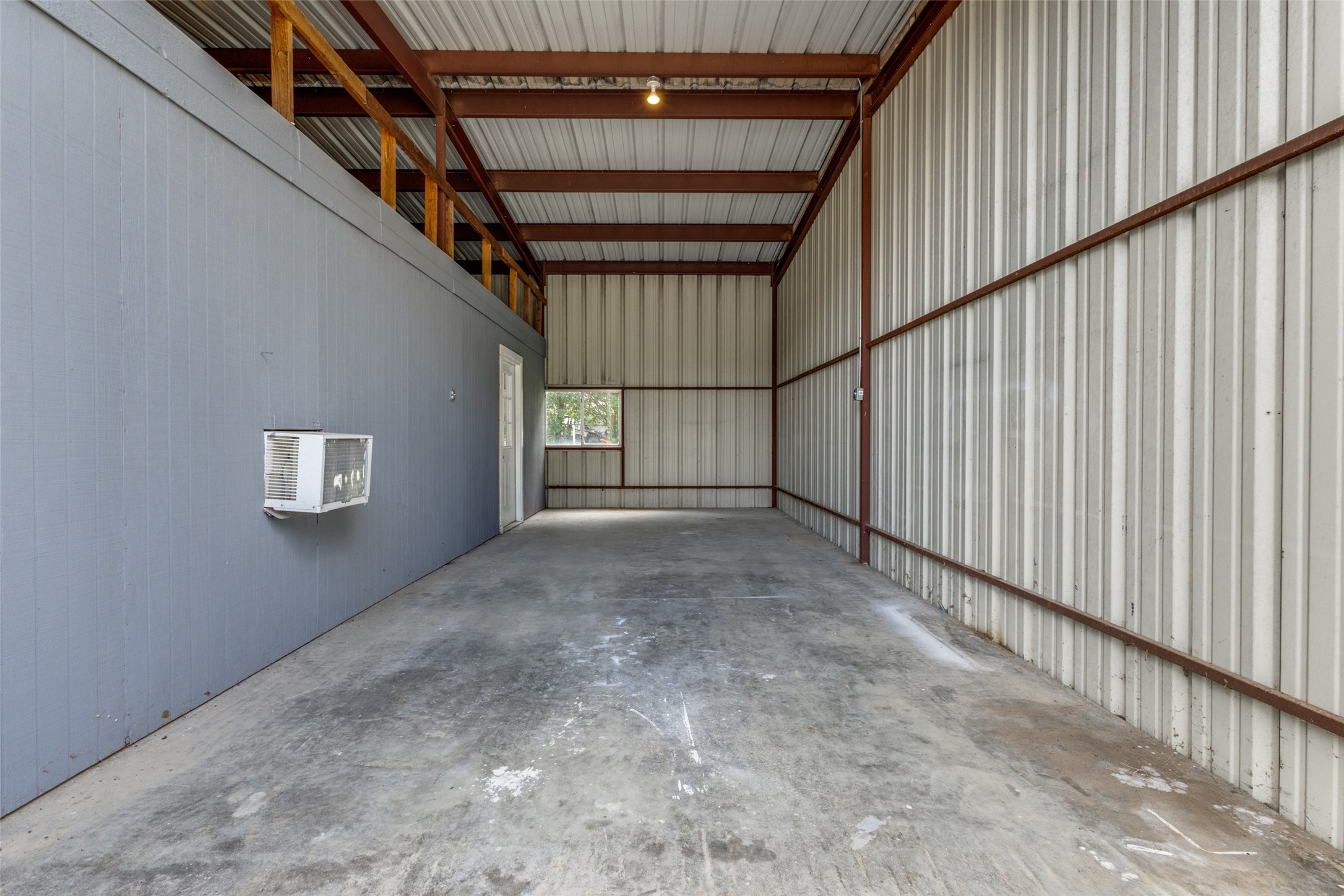 290 Ila Drive