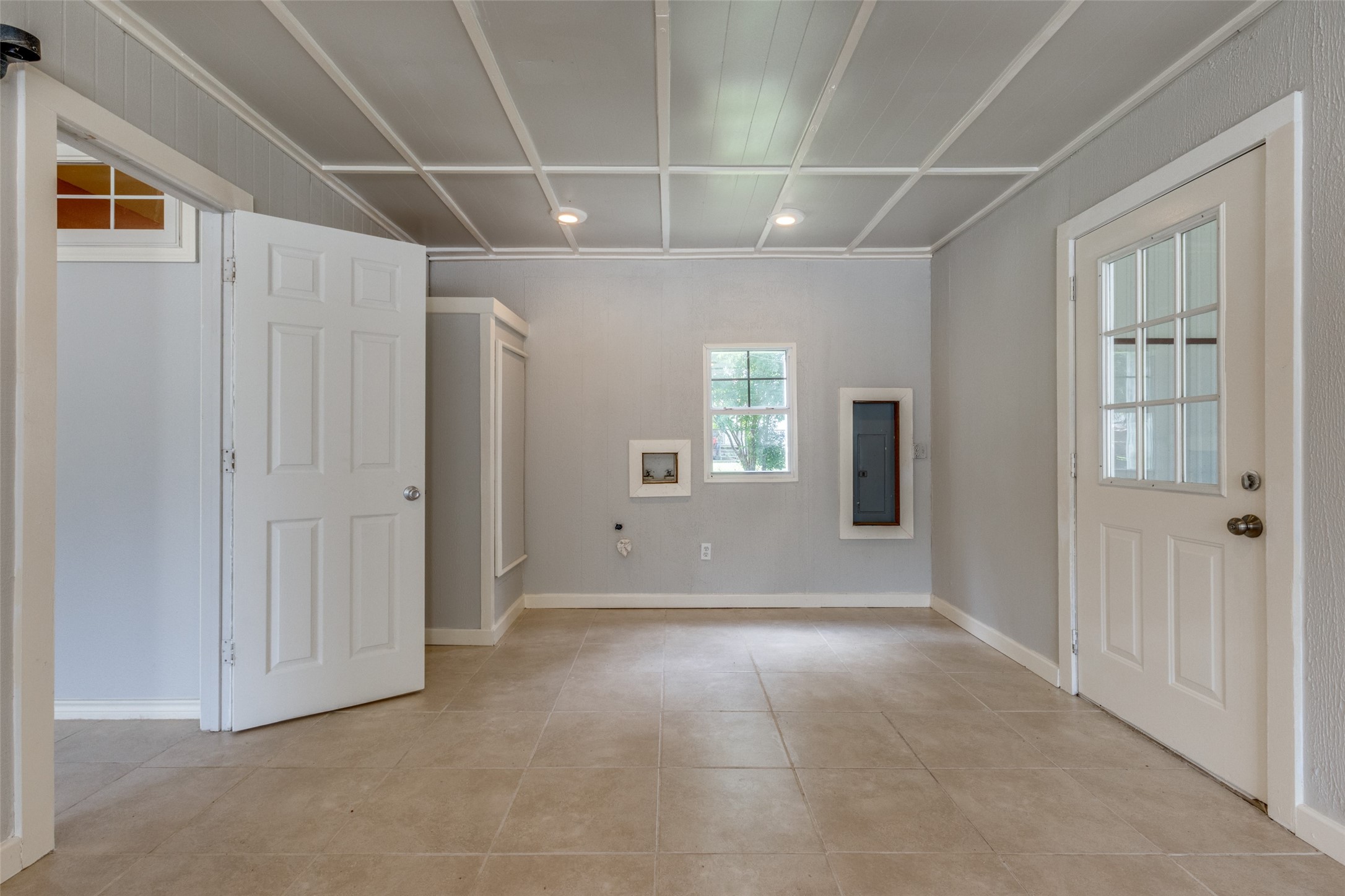 290 Ila Drive