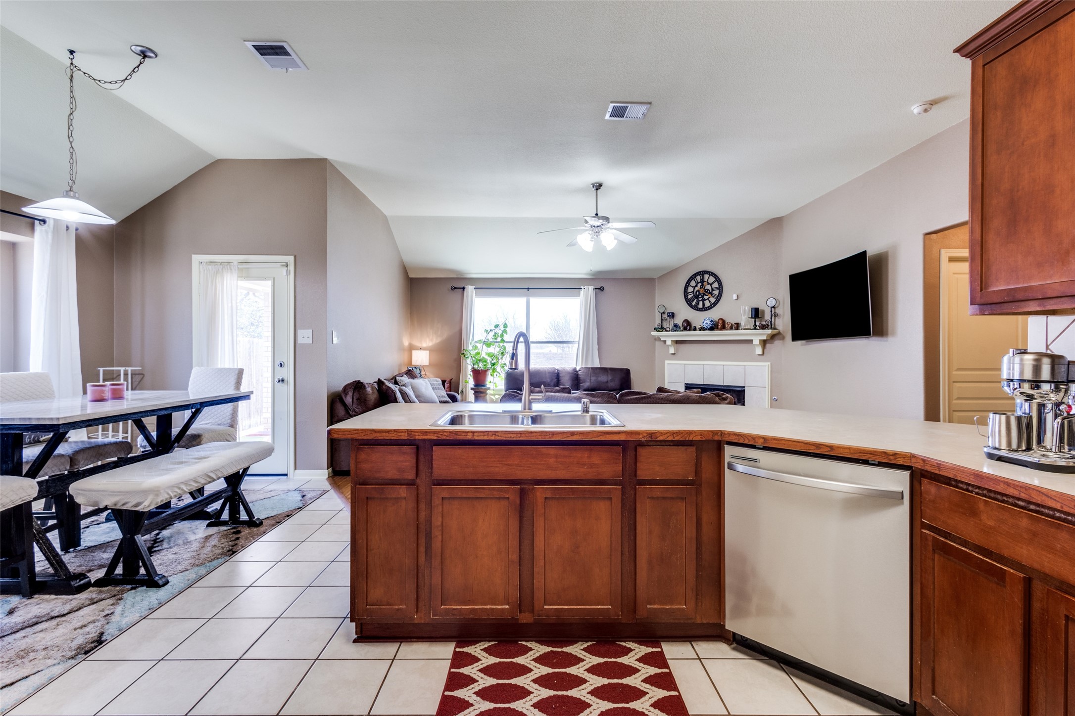 2328 Aurora Drive