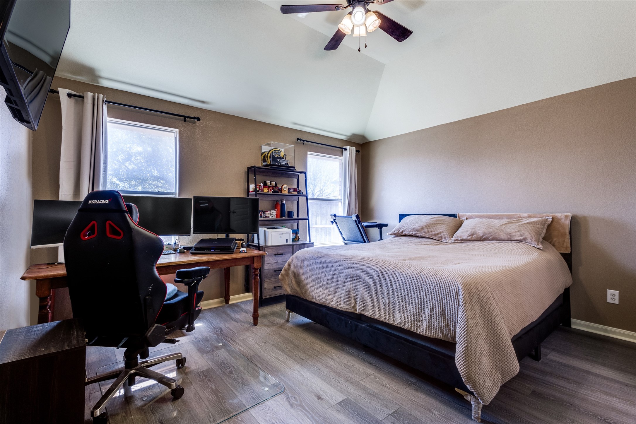 2328 Aurora Drive