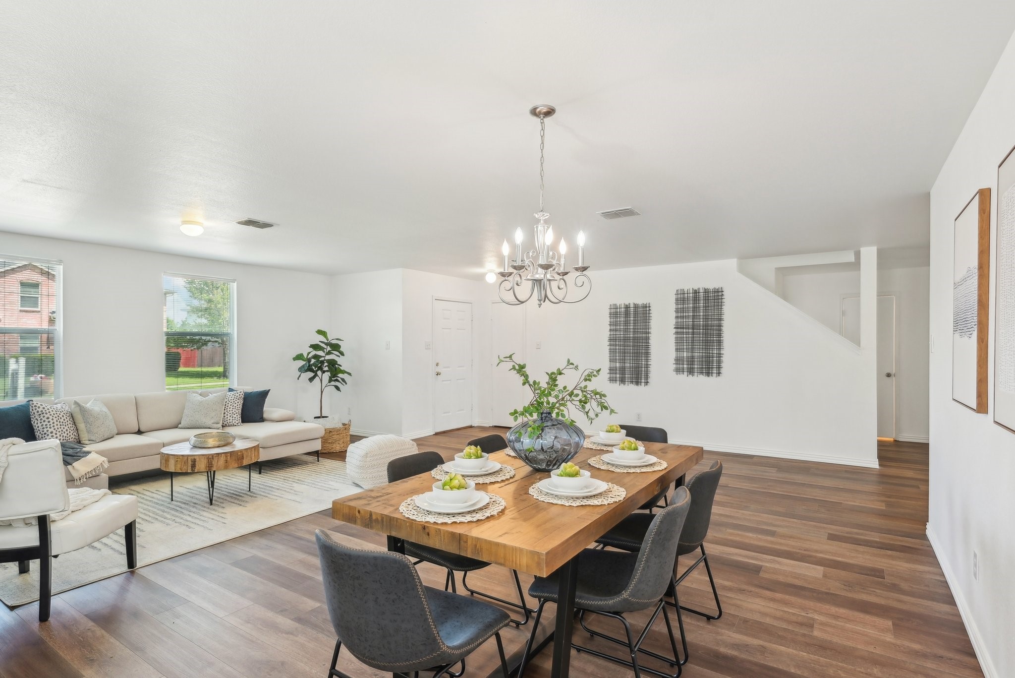 2905 Meadow Bluff Drive