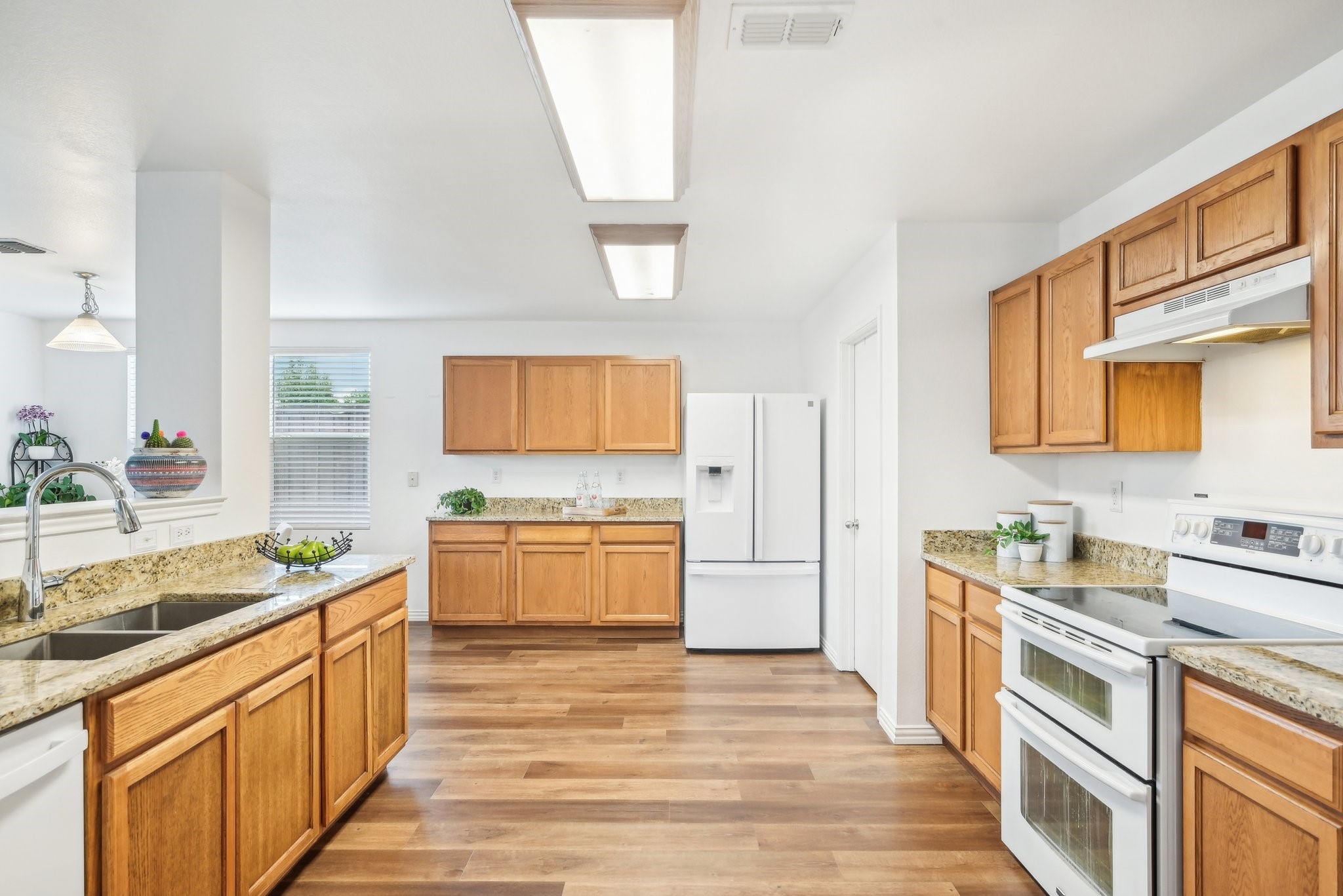 2905 Meadow Bluff Drive