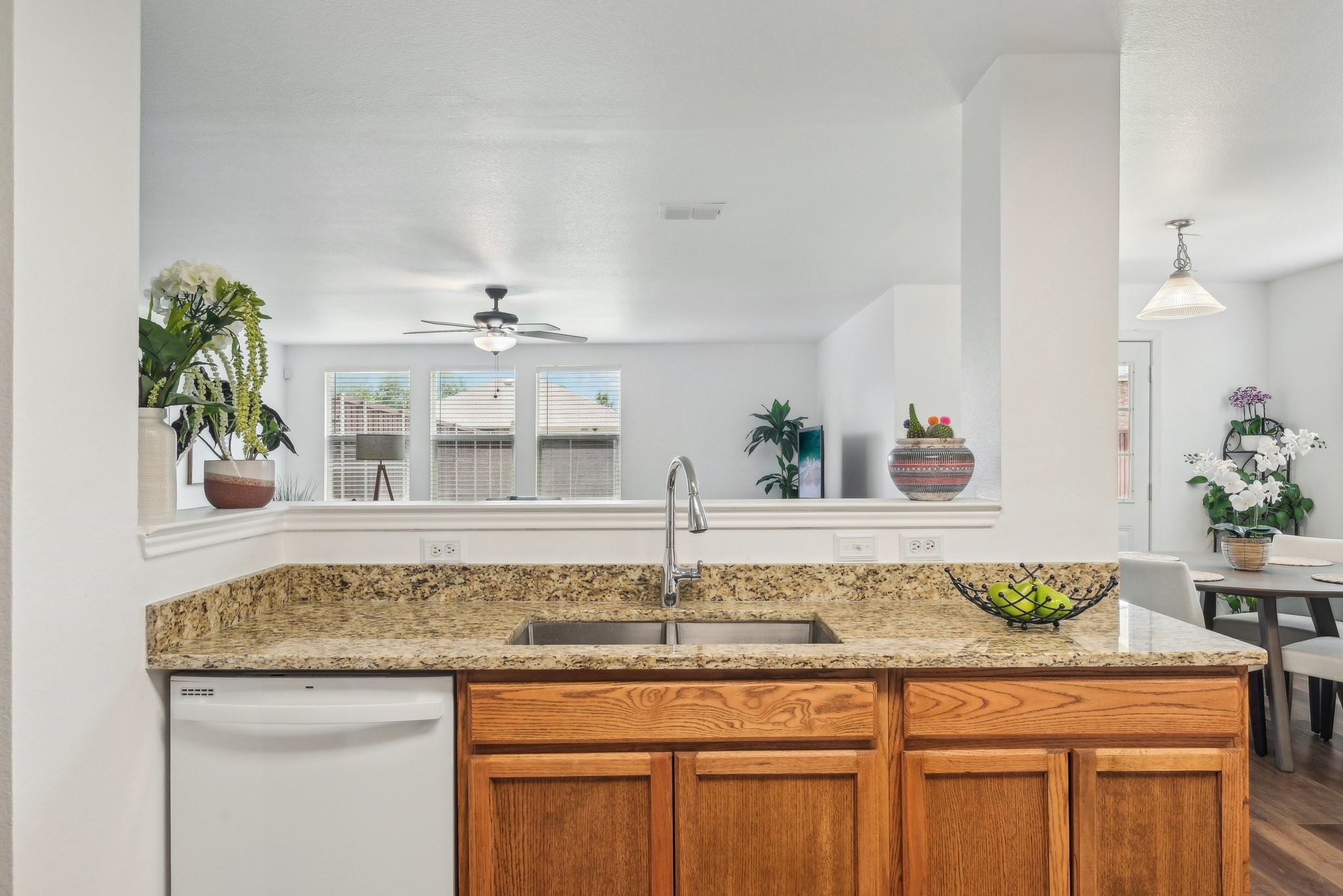 2905 Meadow Bluff Drive