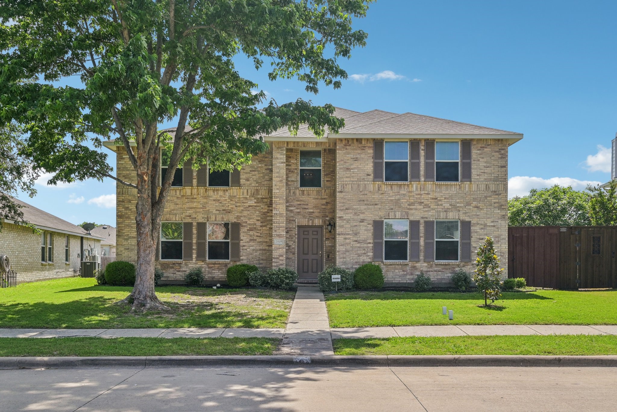 2905 Meadow Bluff Drive