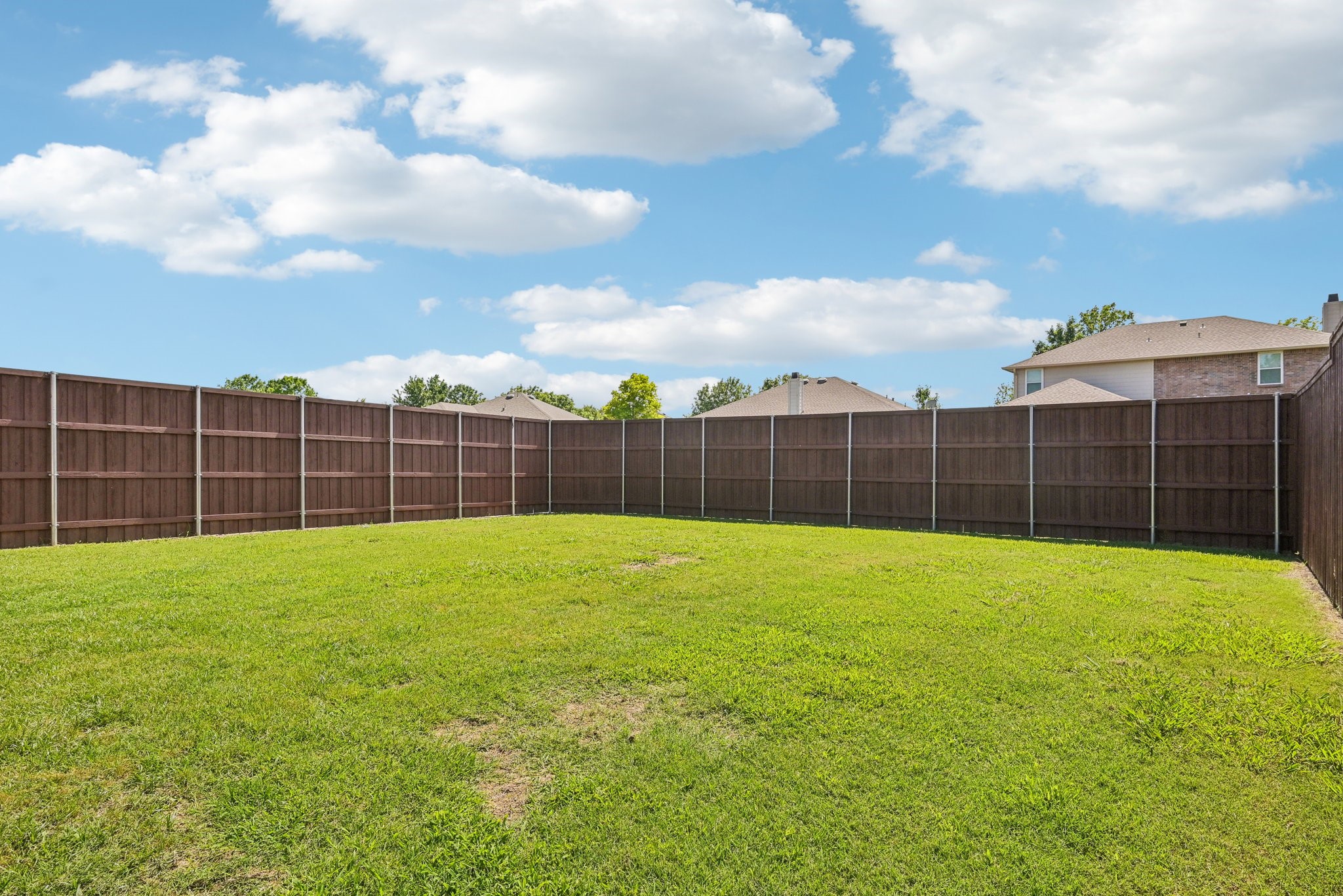 2905 Meadow Bluff Drive