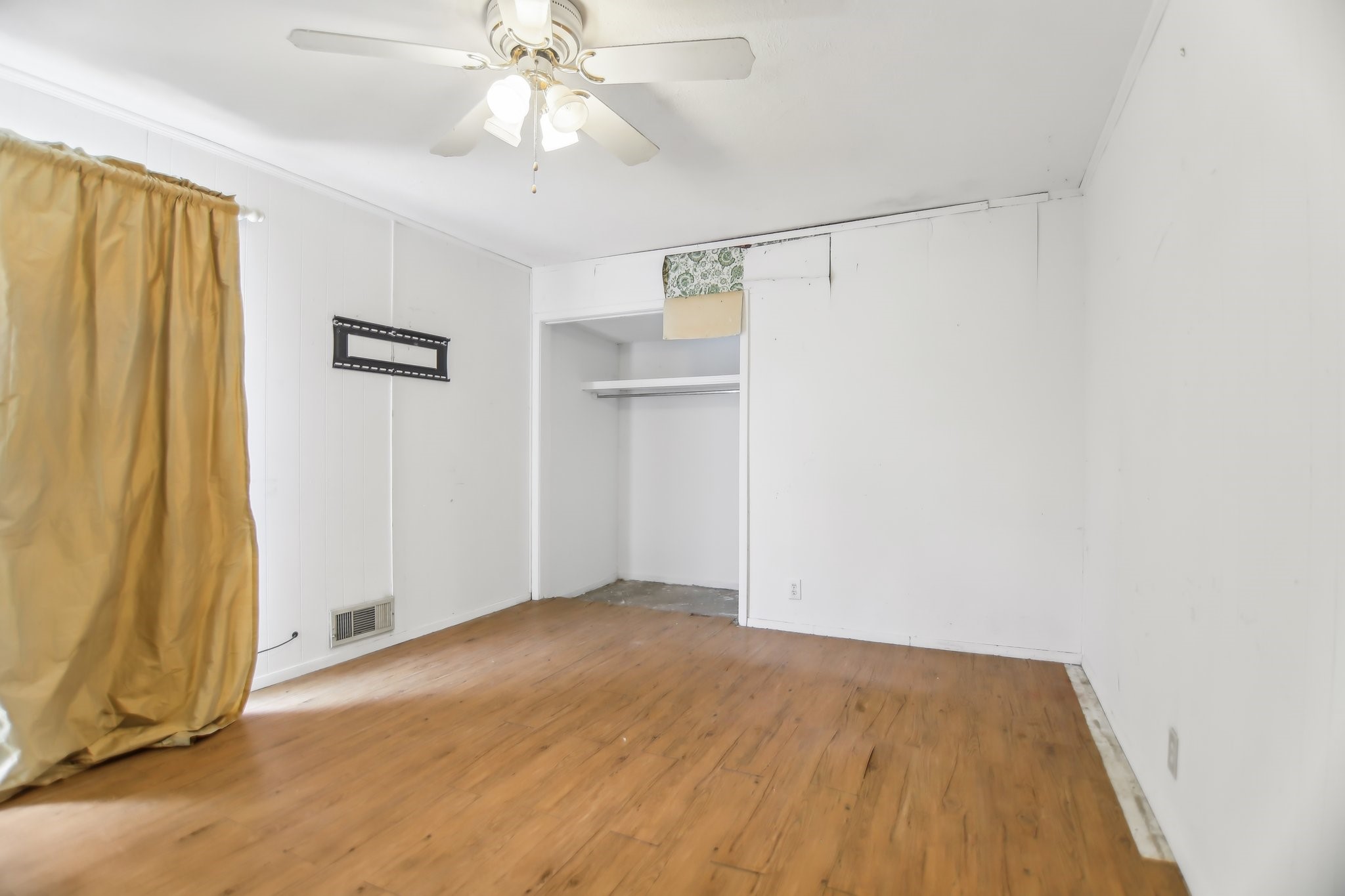 1801 Scenic Drive