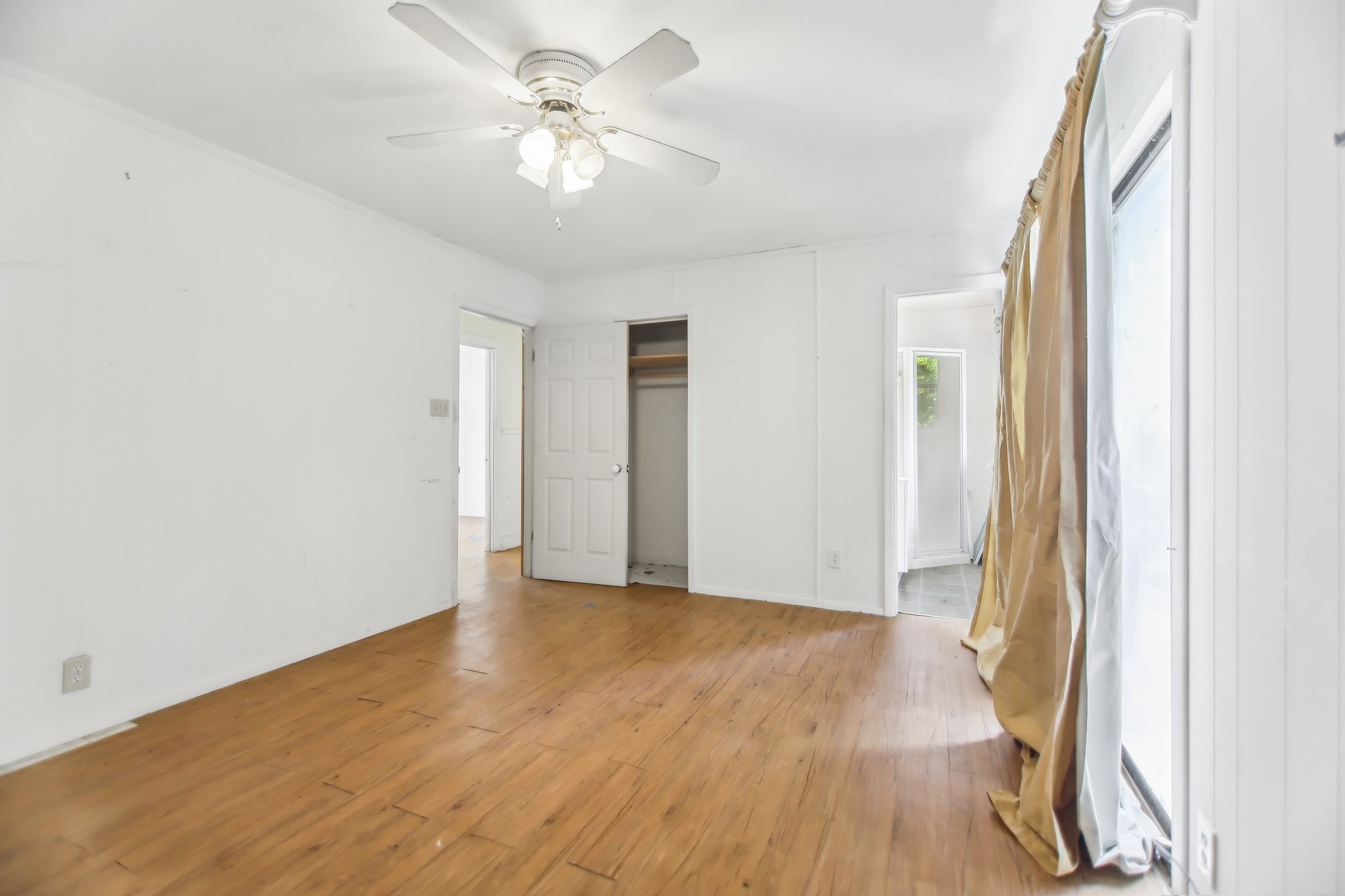 1801 Scenic Drive