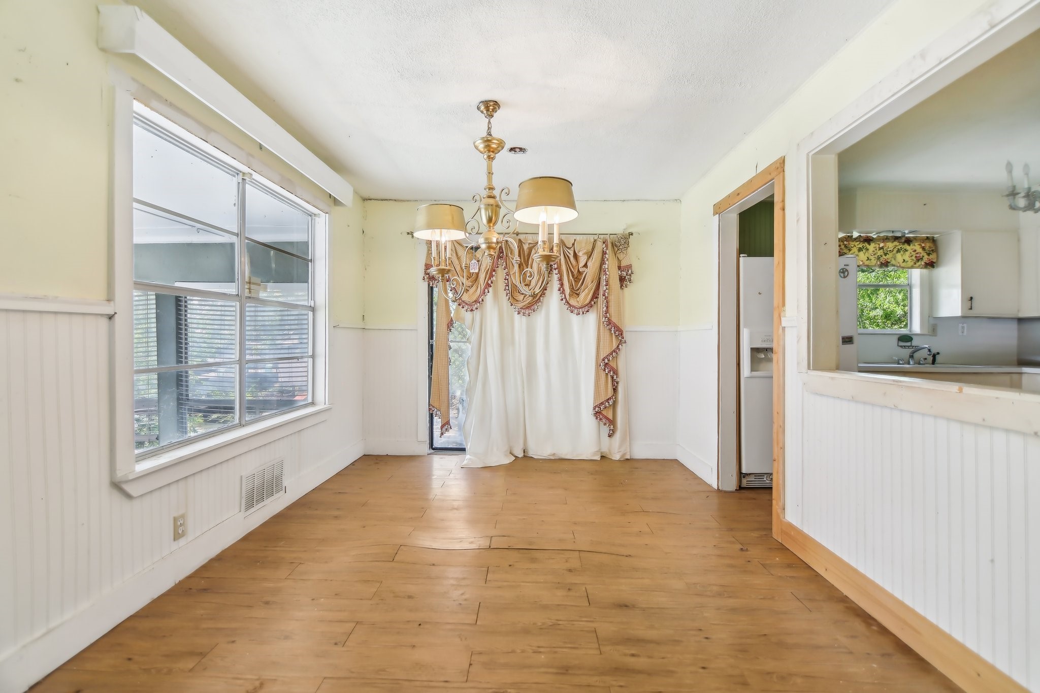1801 Scenic Drive