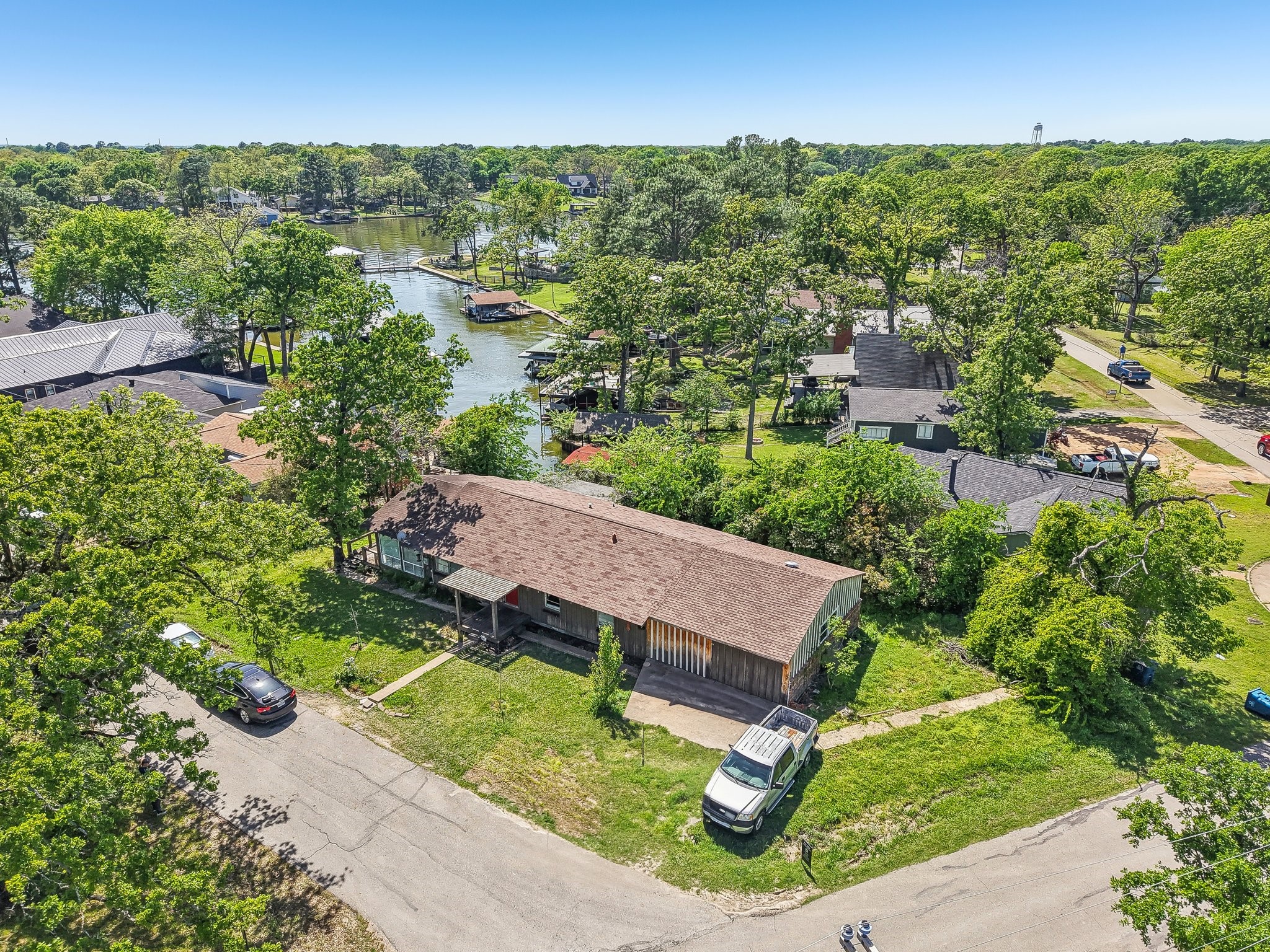 1801 Scenic Drive