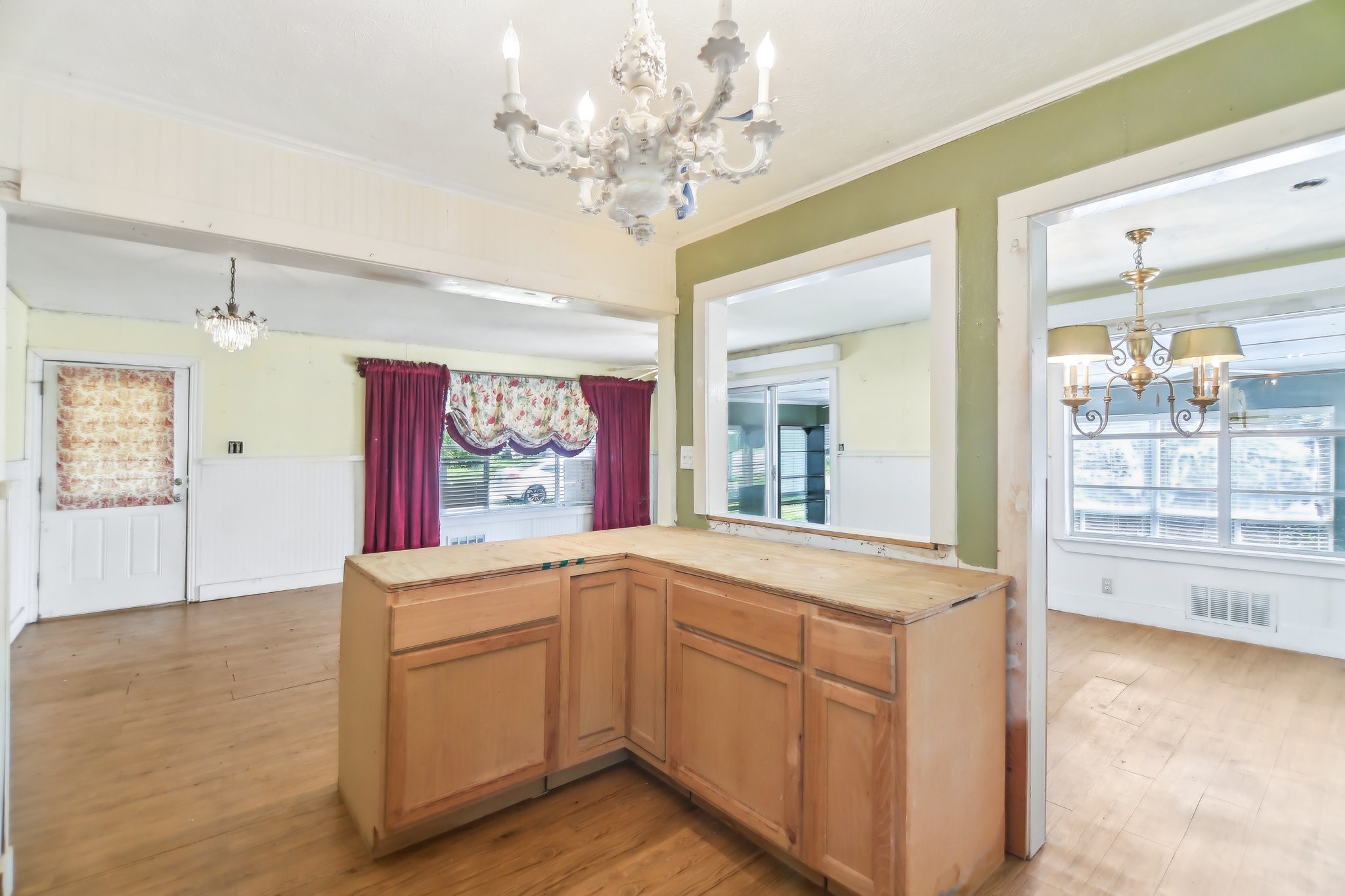 1801 Scenic Drive