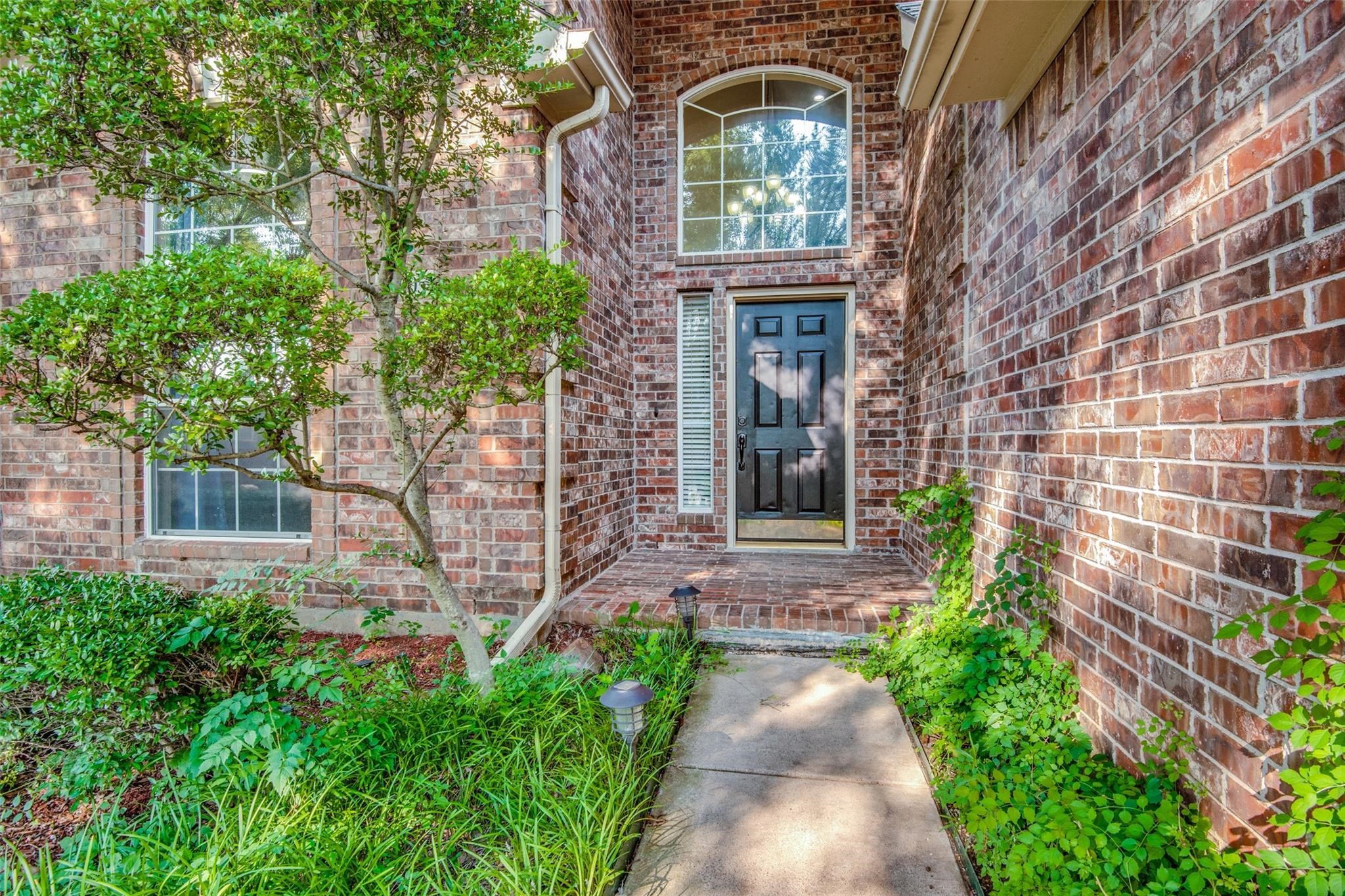 2905 Furlong Drive W