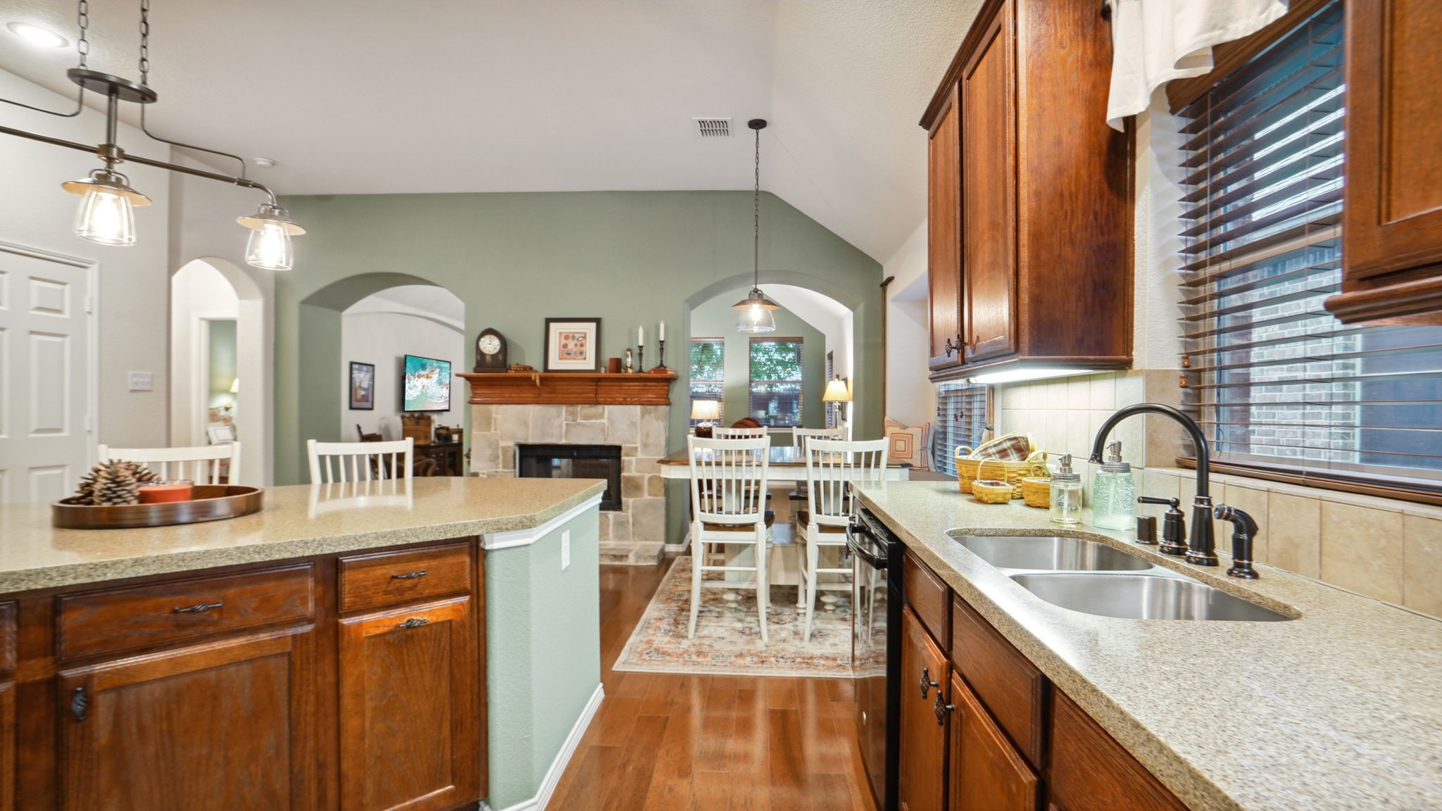 5512 Old Orchard Drive